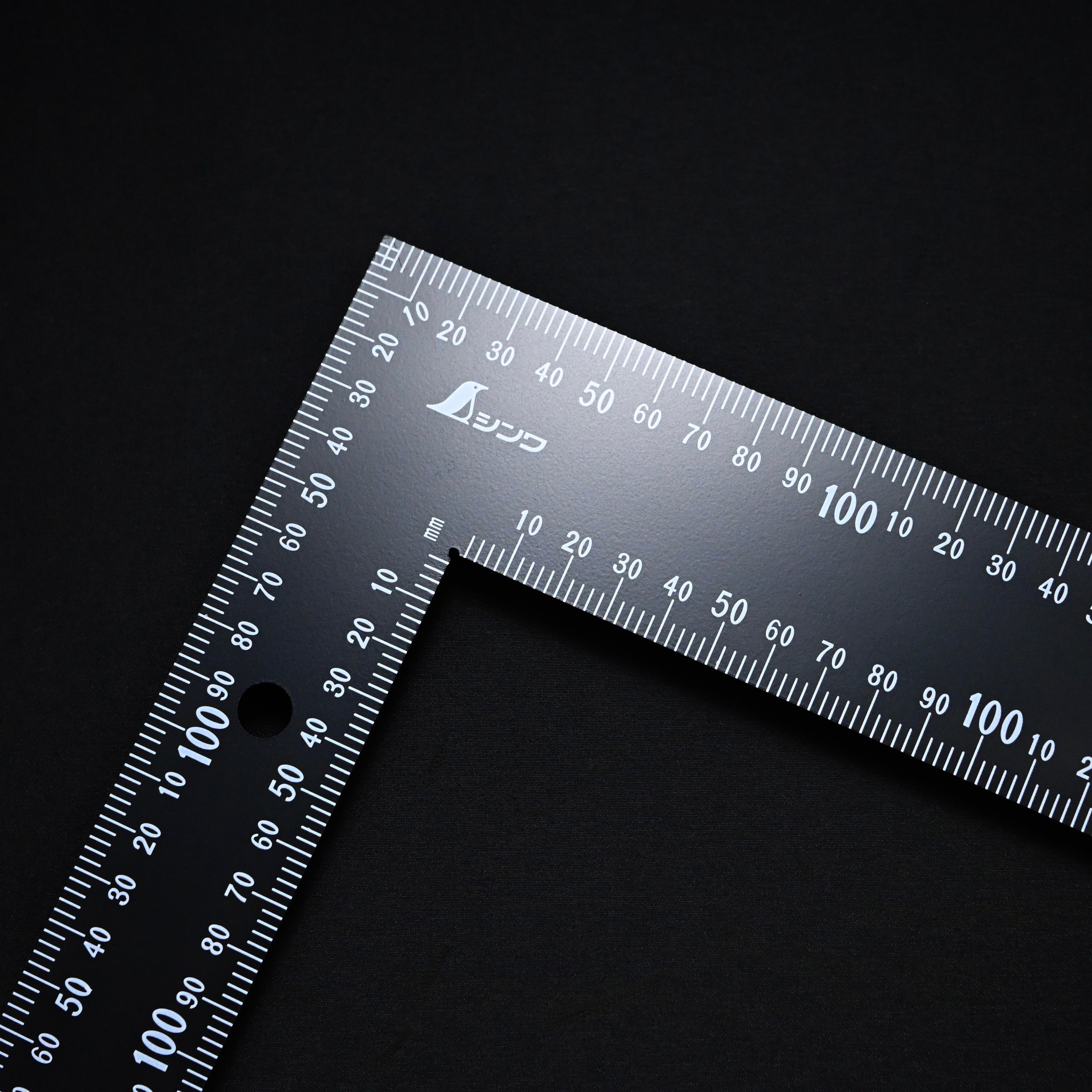 Shinwa Rafter Square Marks Building 2x4    シンワ ラフタースコヤ 黒色 60×40cm 白目盛