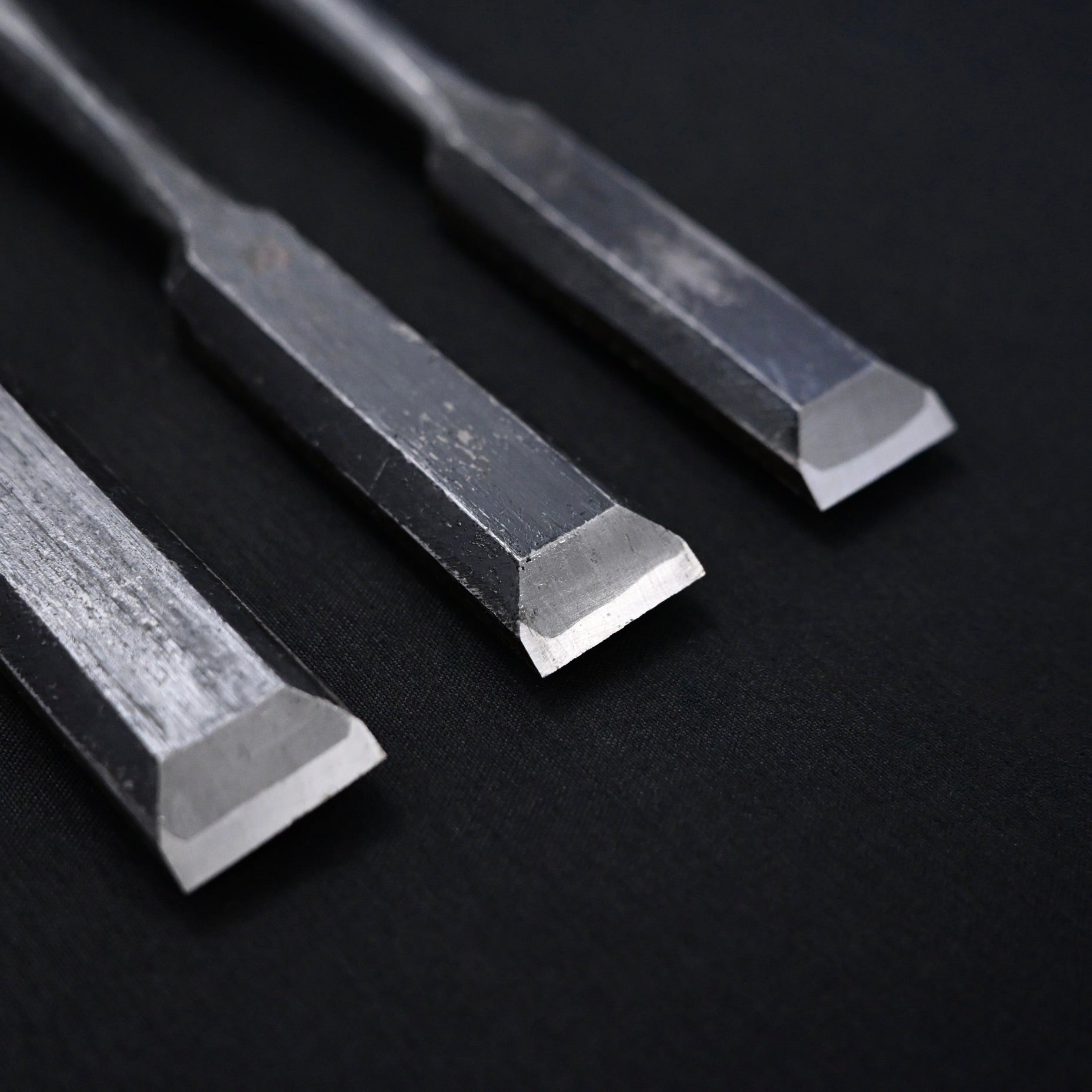 カネ武 追入鑿 黒檀柄 高橋典三作   Kanetake Bench chisels Ebony Handles by Takahashi Norikazu