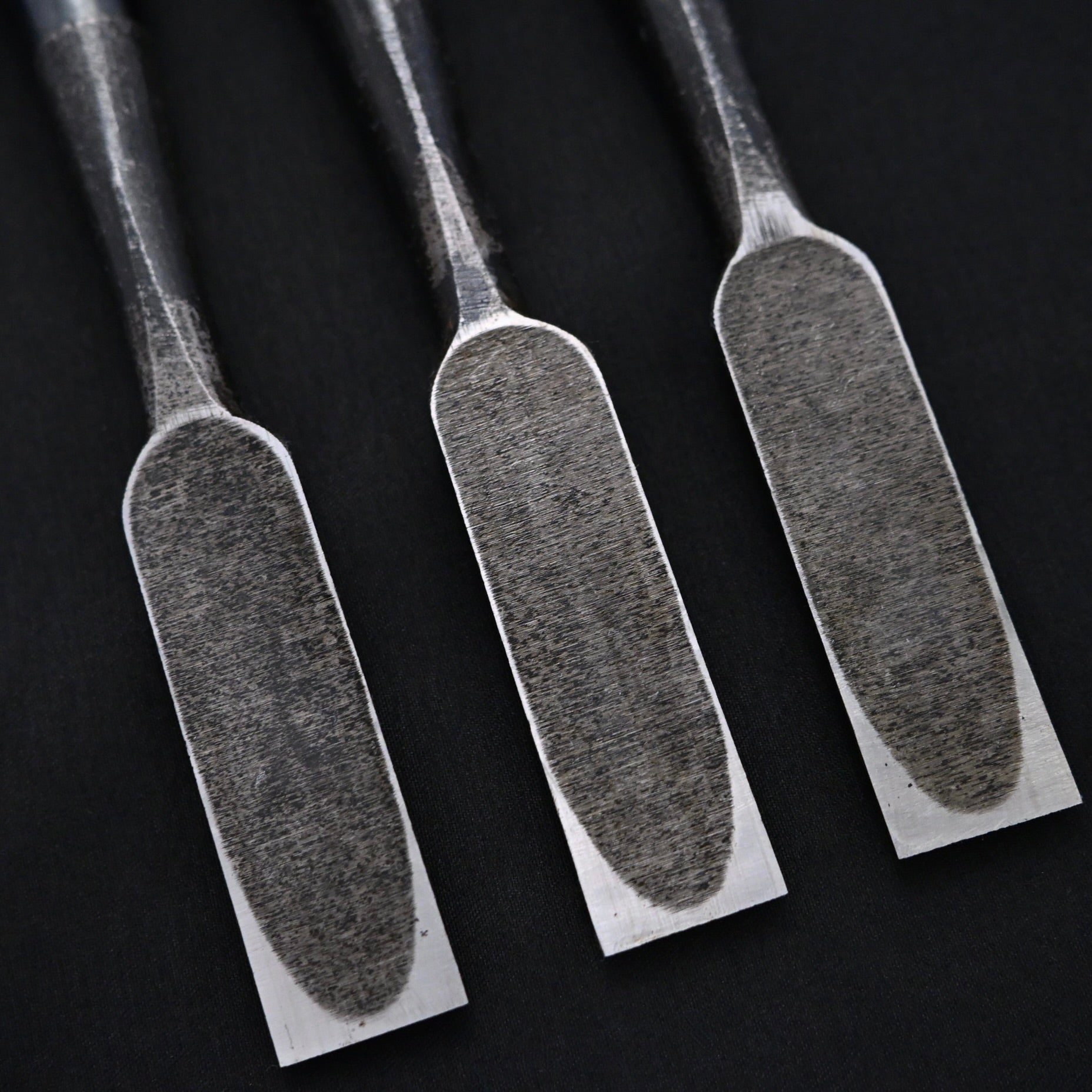 カネ武 追入鑿 黒檀柄 高橋典三作   Kanetake Bench chisels Ebony Handles by Takahashi Norikazu