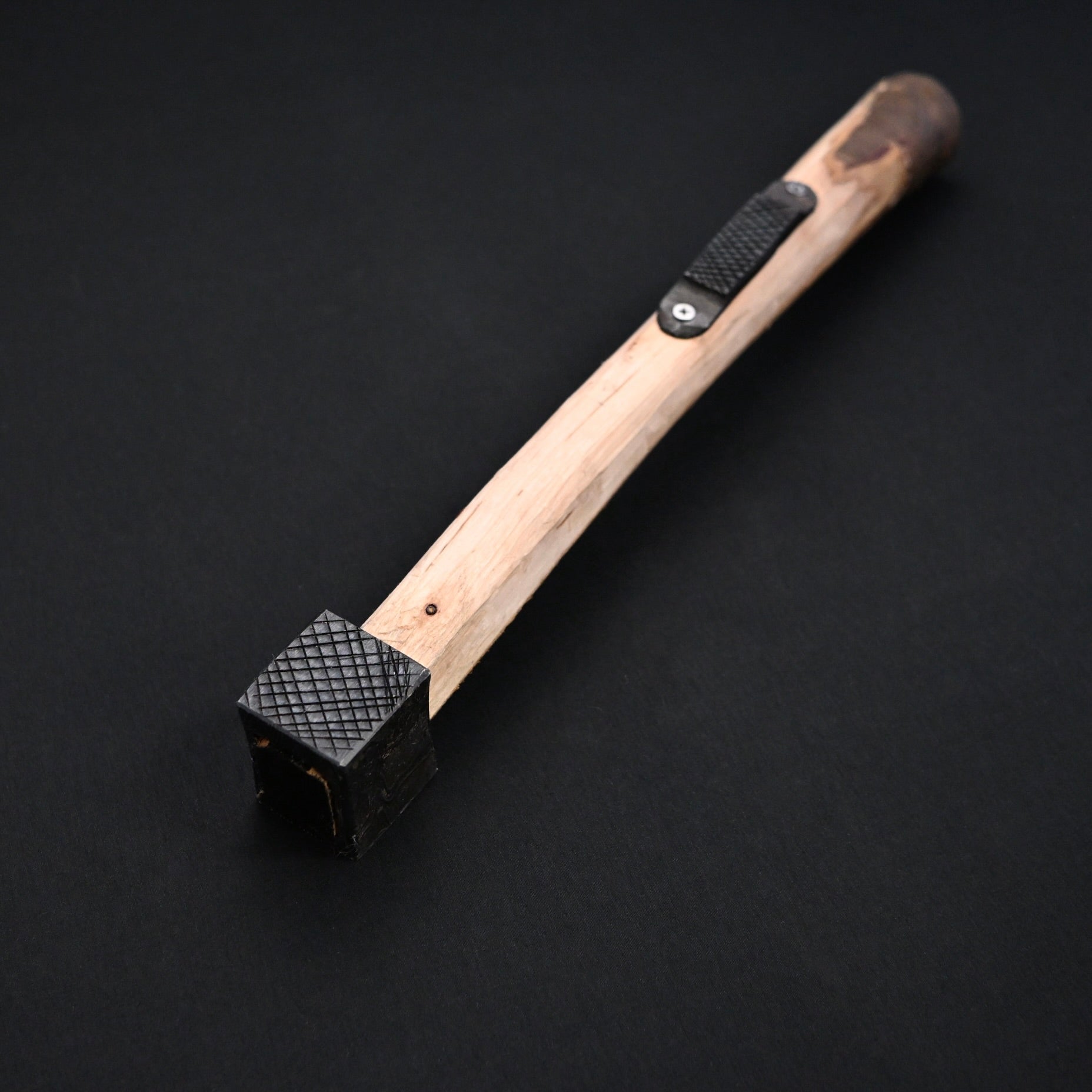 別注 正行 杮葺き屋根鉄槌 木目 山桜柄  Masatsura custom made Yane Hammers with handle