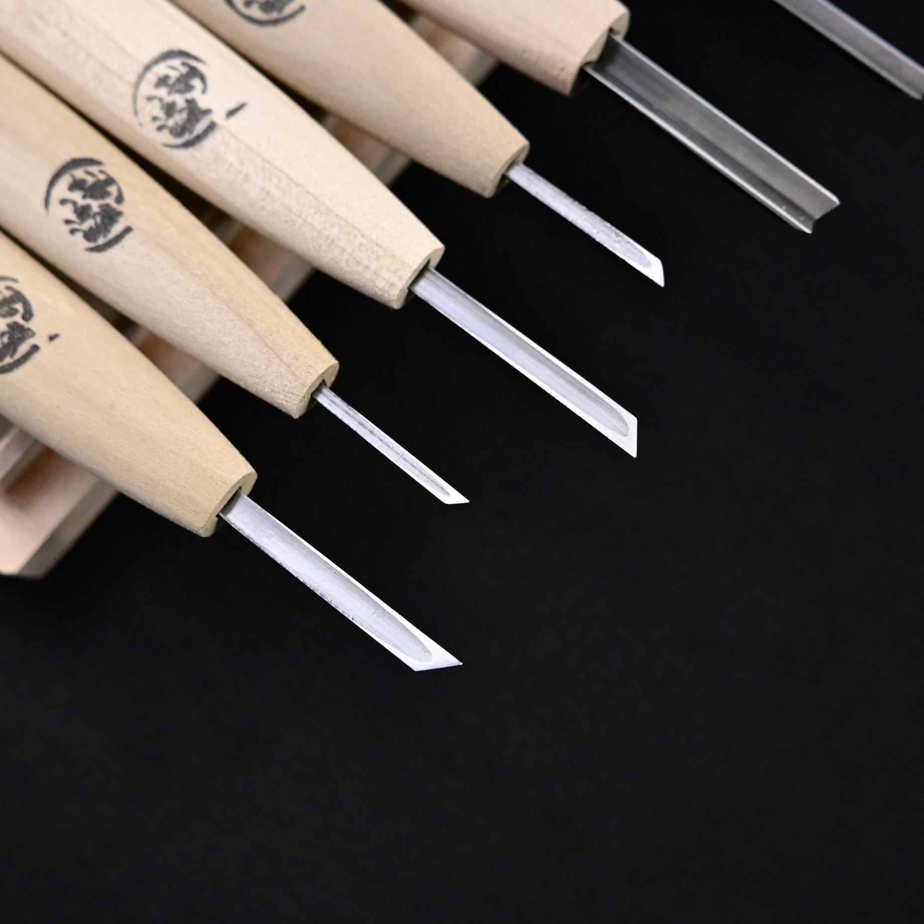 Sakae Carving chisels set with Blue steel by Chousei   栄 彫刻刀 10本組  青紙スーパー鋼 Chokokuto