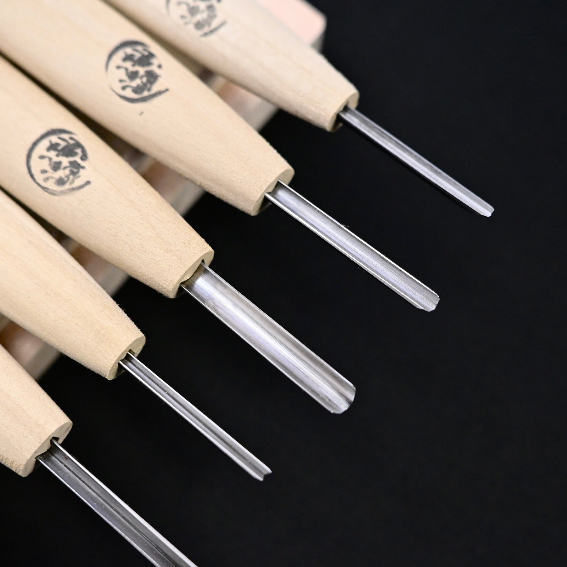 Sakae Carving chisels set with Blue steel by Chousei   栄 彫刻刀 10本組  青紙スーパー鋼 Chokokuto