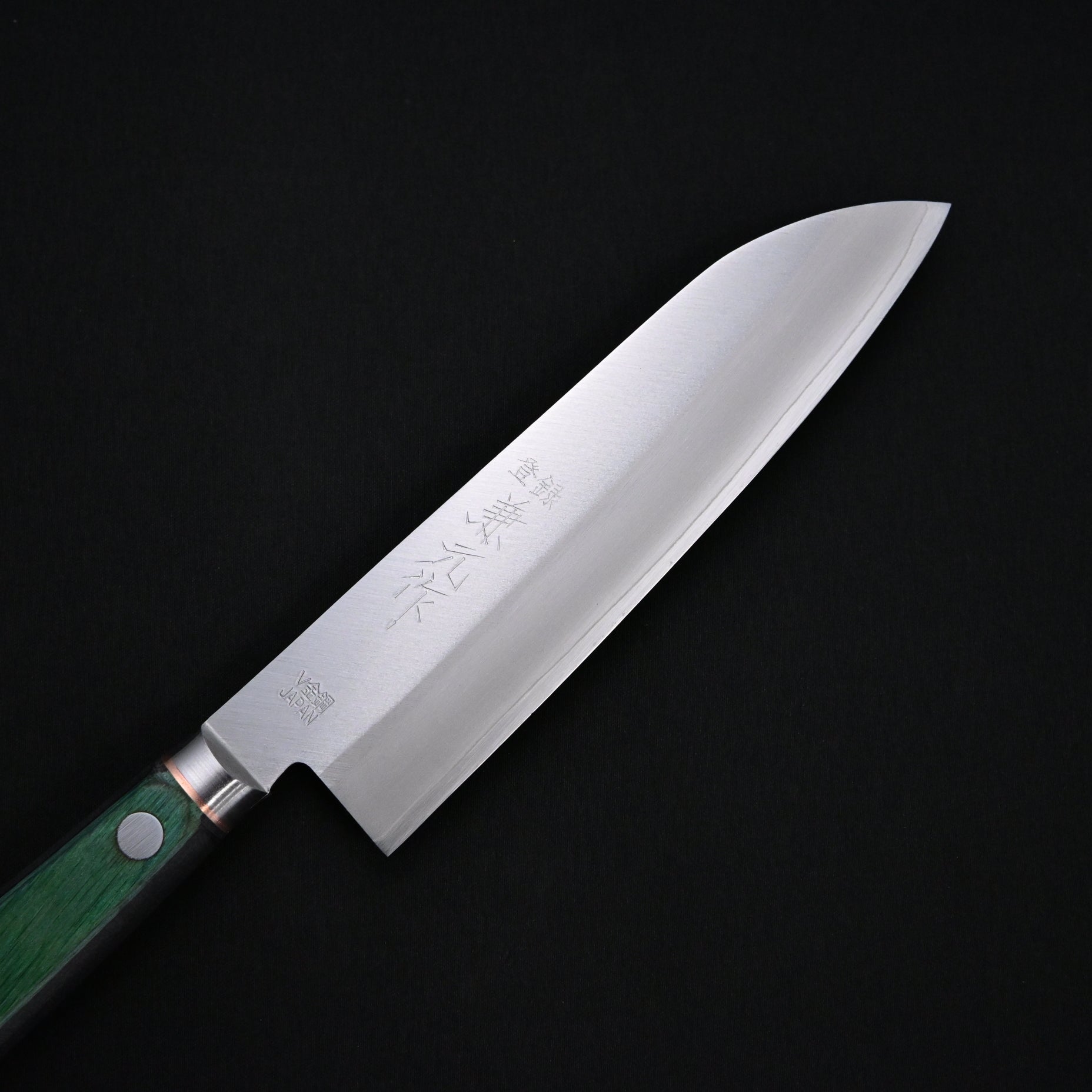 Kanemoto Small Santoku kitchen knife Green Handle  兼元 小三徳包丁 DPゴールド 140mm 緑合板柄