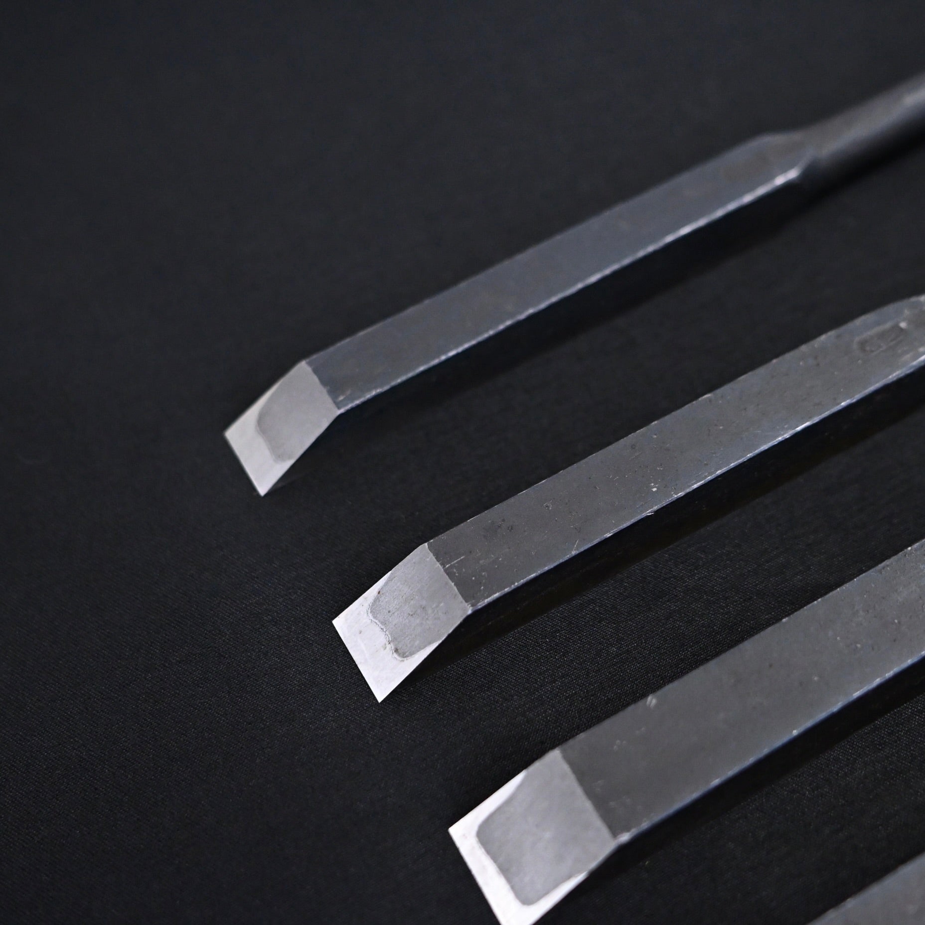 国明 首長穴屋鑿(入母屋) 7寸丈    Kuniaki Long type Slick Chisels