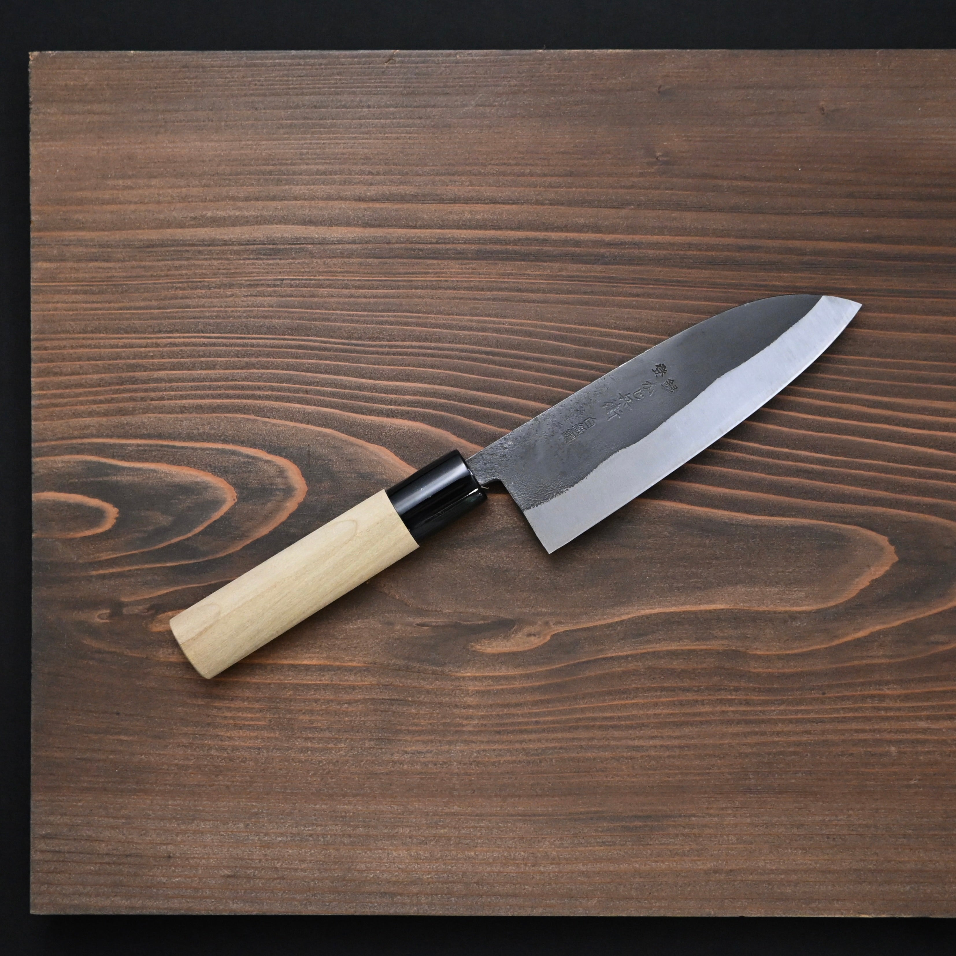 [新品未使用] 三徳包丁180mm黒打ち仕上げ 白紙1号 樫 八角 燕三 黒打 包丁 三徳 菜切包丁 白紙鋼 タダフサ x 箱屋の八代目