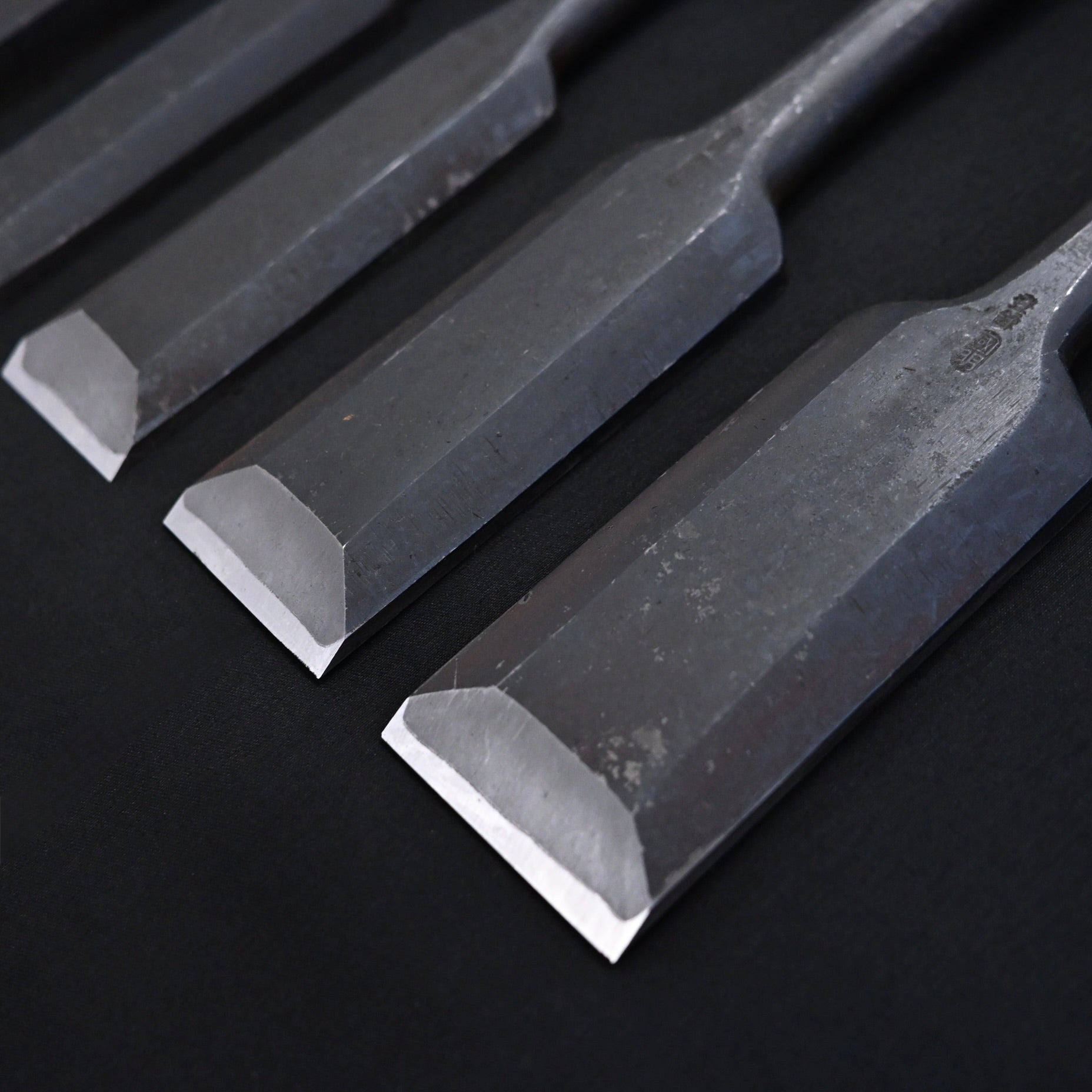国明 首長穴屋鑿(入母屋) 7寸丈    Kuniaki Long type Slick Chisels