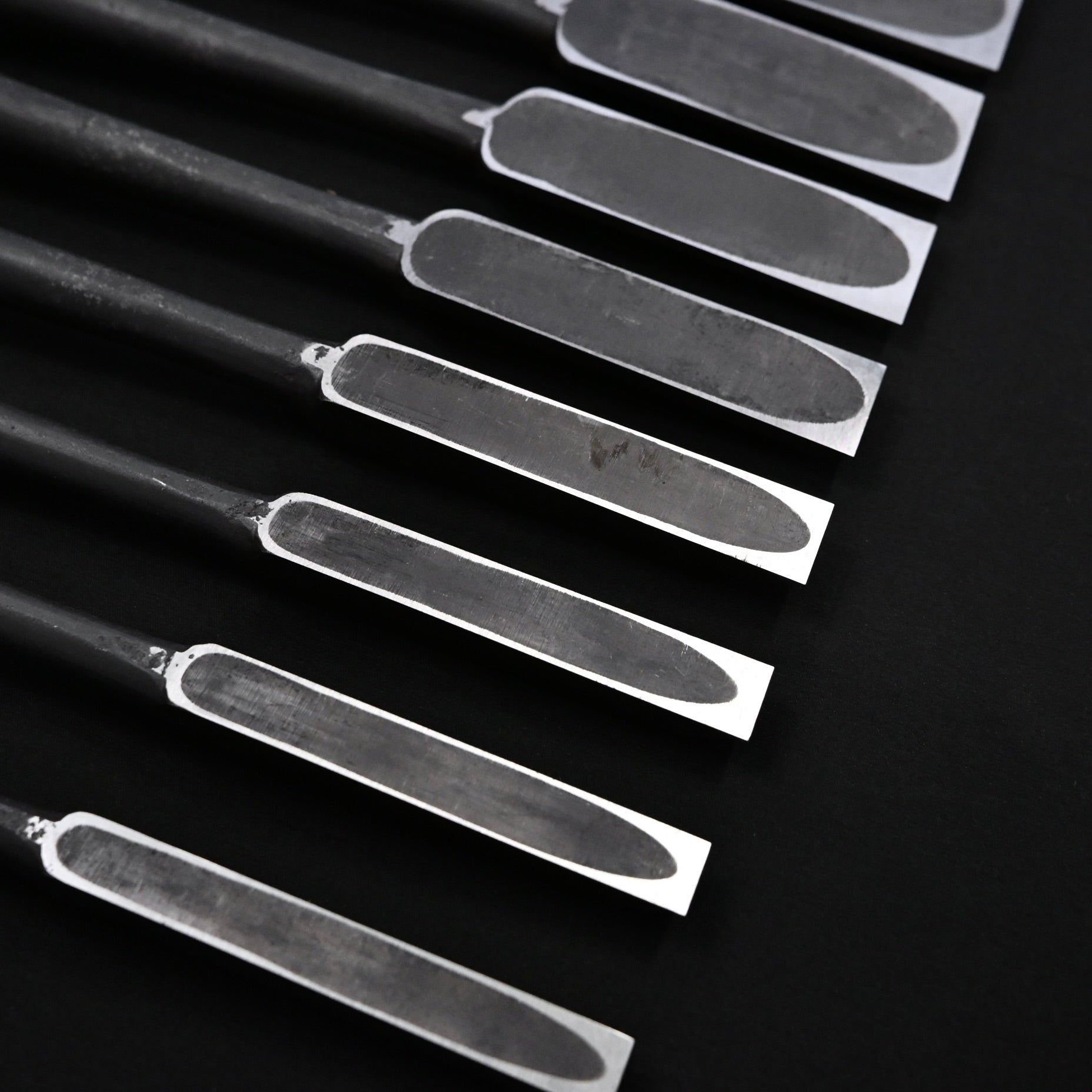 国明 首長穴屋鑿(入母屋) 7寸丈    Kuniaki Long type Slick Chisels