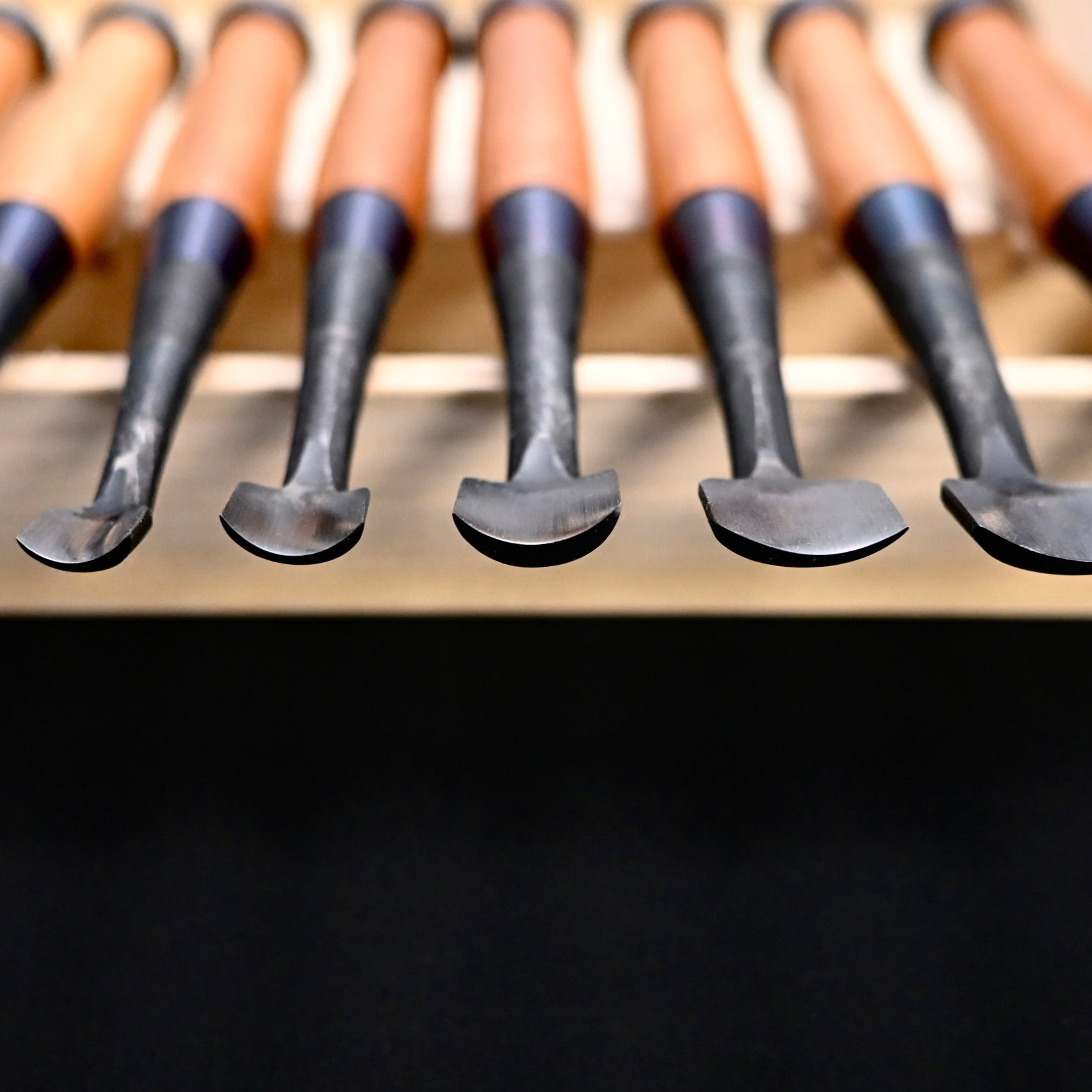 Hashi Spoon chisels set Carving chisels with white steel  橋 清玄作 丸曲組鑿  八本組