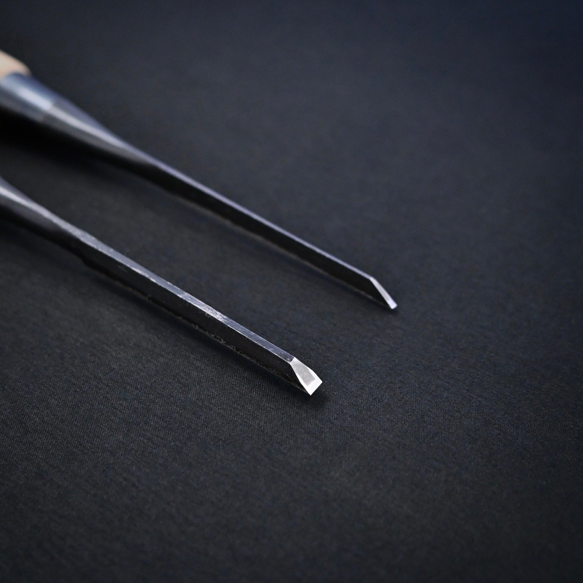 二治弘 追入鑿  5厘 / 1.5分    Nijihiro Bench chisels by Chuutarou Imai Oirenomi  1.5mm/4.5mm