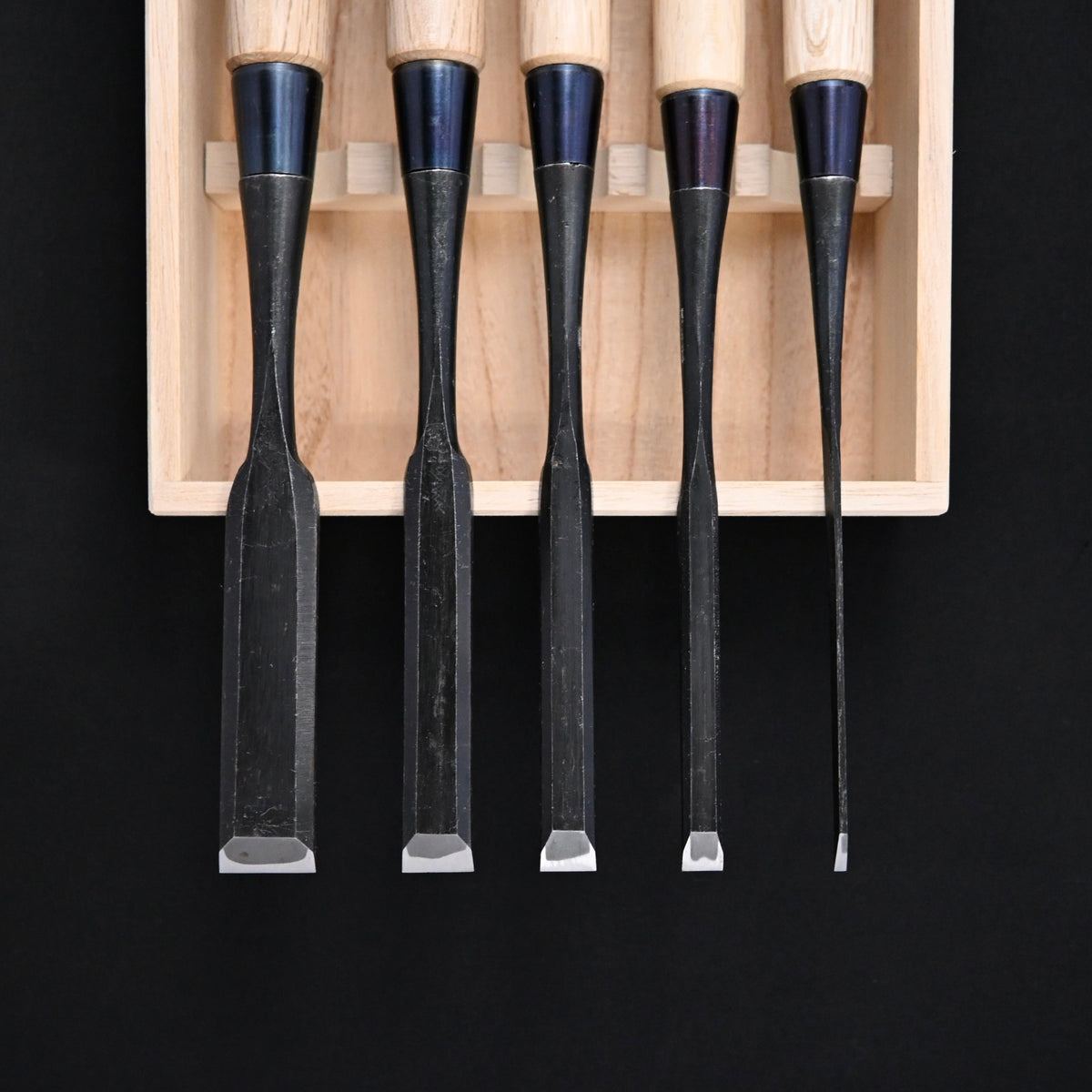 利久 面取薄鑿 5本組   Toshihisa Paring chisels Set (Usunomi) with white steel 5-Piece