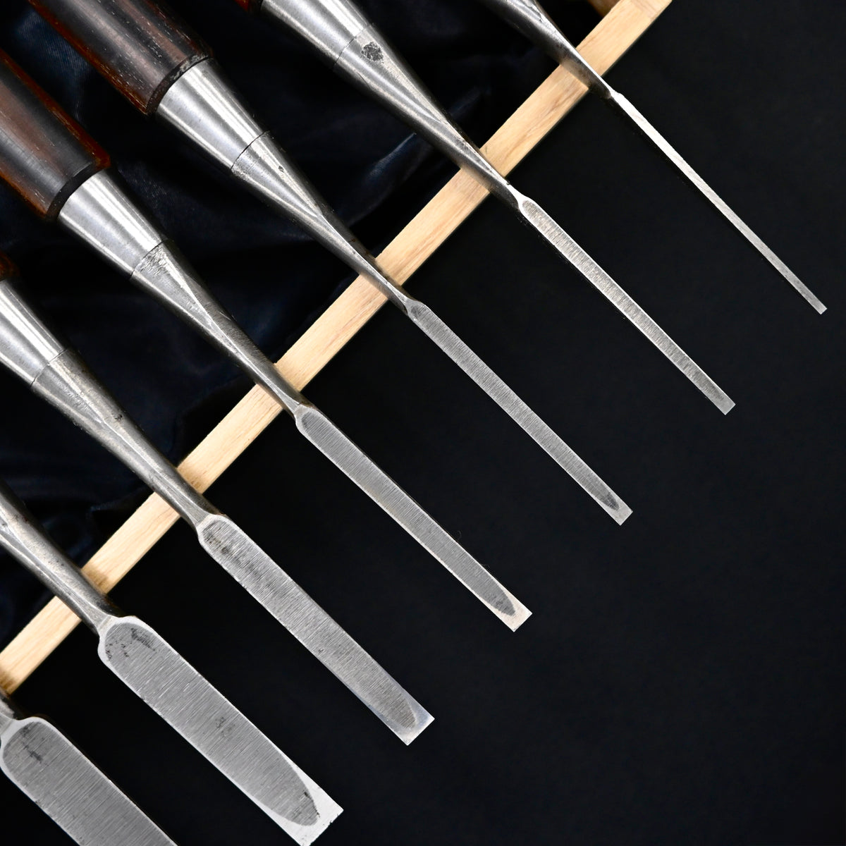 Authentic Vintage Naoyuki (Yamahiro) Bench Chisels set by Okayama Takeshi  希少品  岡山猛作 直之(問屋銘) 追入鑿15本組