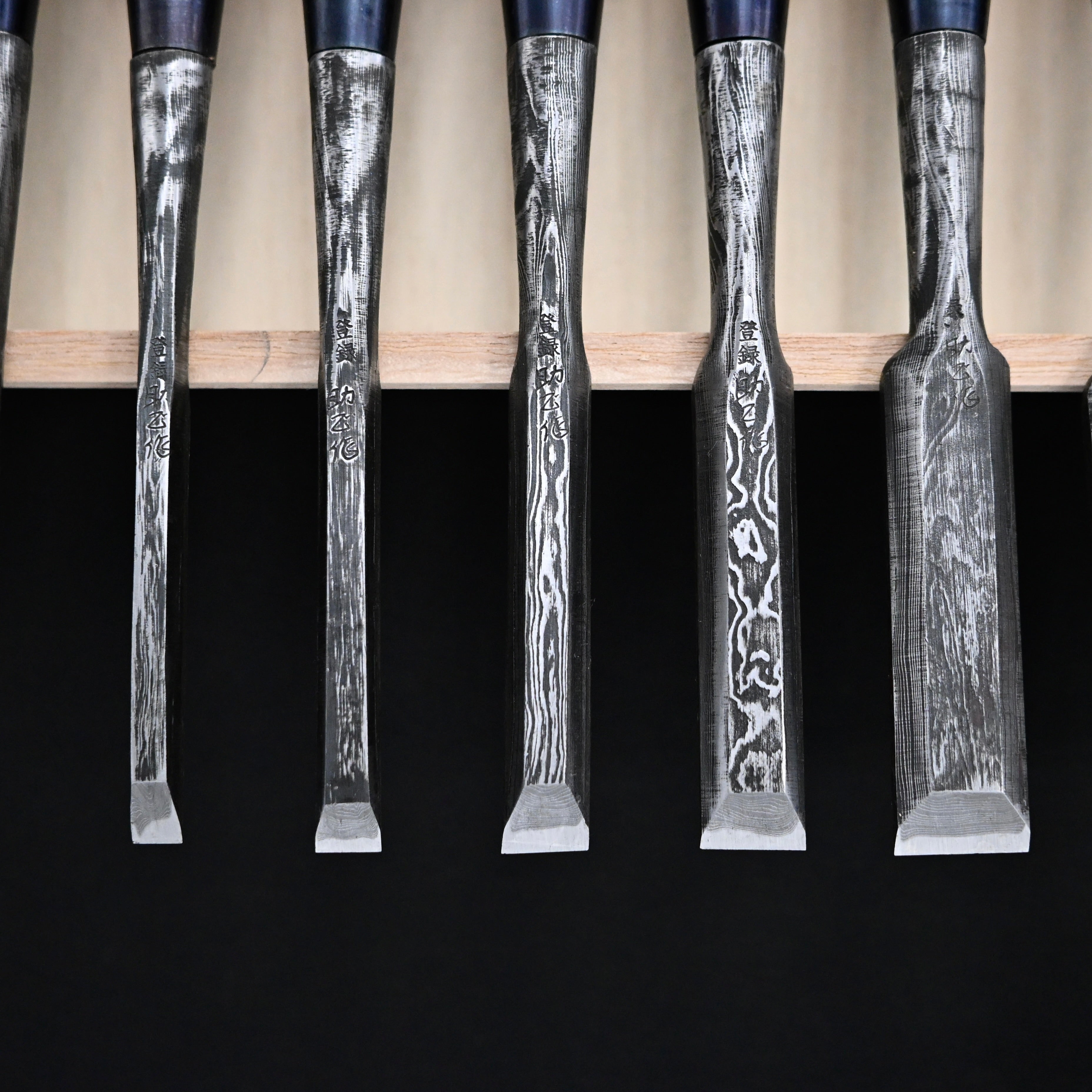 助正 墨流し 追入15本組鑿   Oirenomi   Sukemasa  Suminagashi Bench chisels set