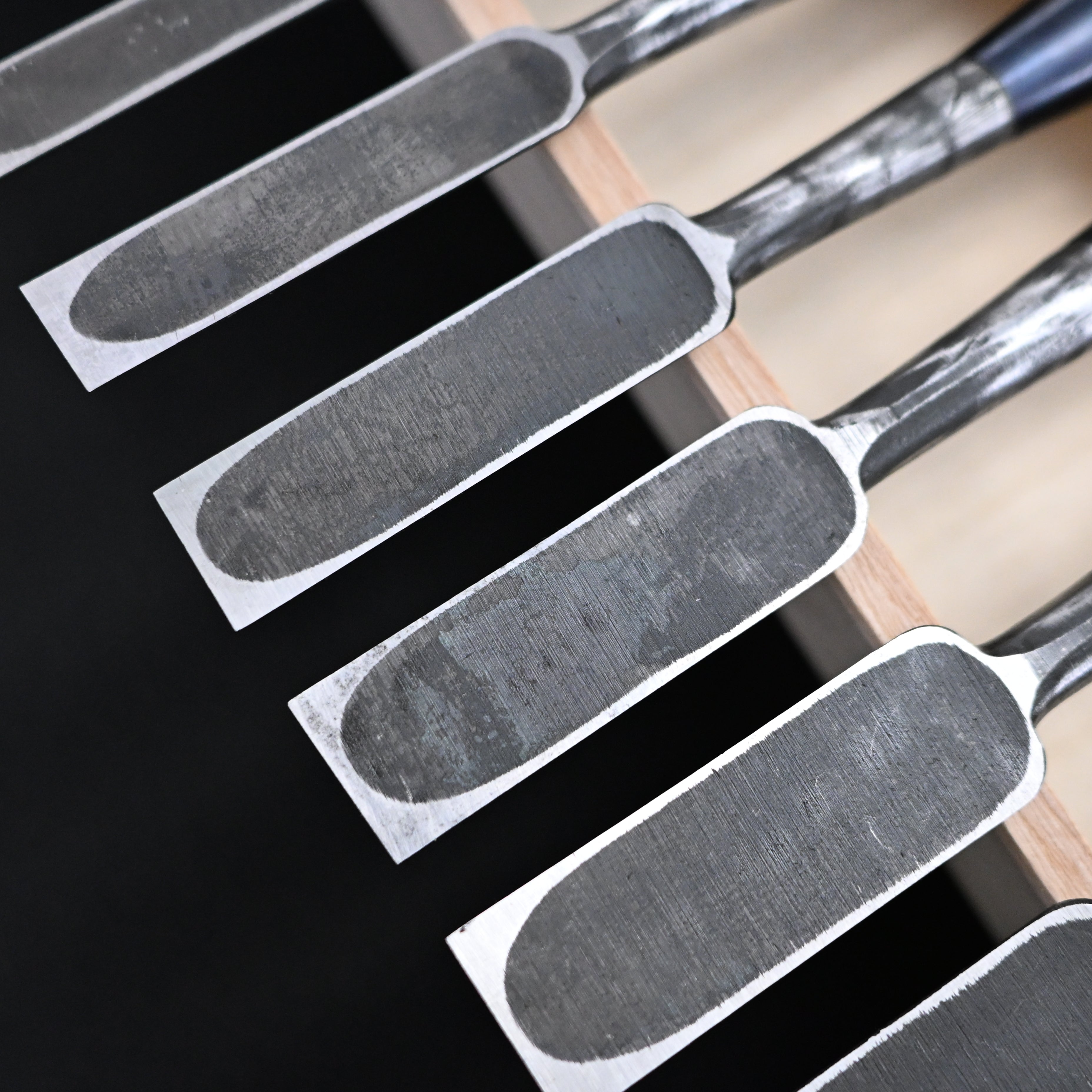 助正 墨流し 追入15本組鑿   Oirenomi   Sukemasa  Suminagashi Bench chisels set