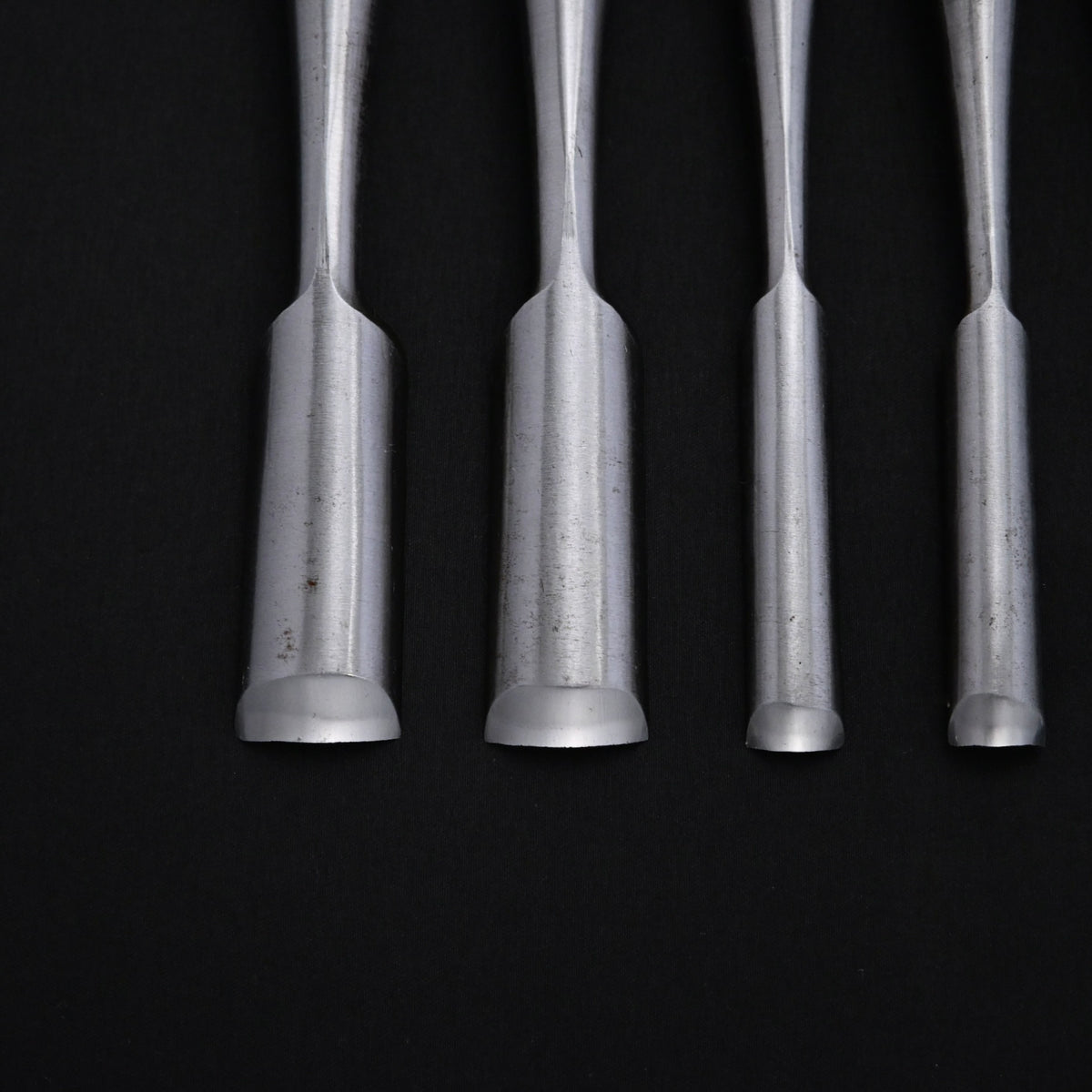 利国 内丸鑿 総磨き  Toshikuni Uchimaru Chisels with white steel Polish (Round Chisel)   Uchimarunomi