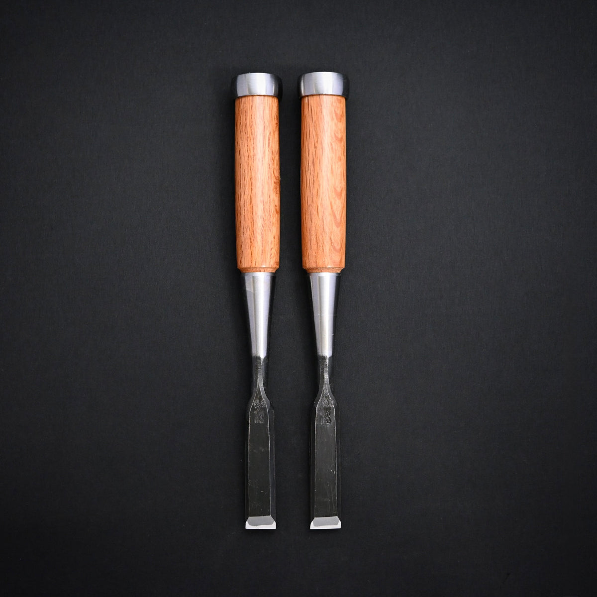 掘り出し物 磯野信夫作 狐 面取り追入鑿 5分    Old stock Kitsune Bench chisels 15mm with white steel by Isono Nobuo