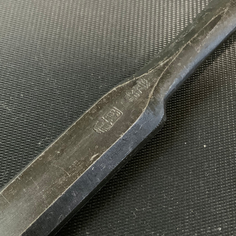 Old stock Yoshihiro Paring chisels (Usunomi) with white steel 掘出し物 義廣 薄鑿 12mm