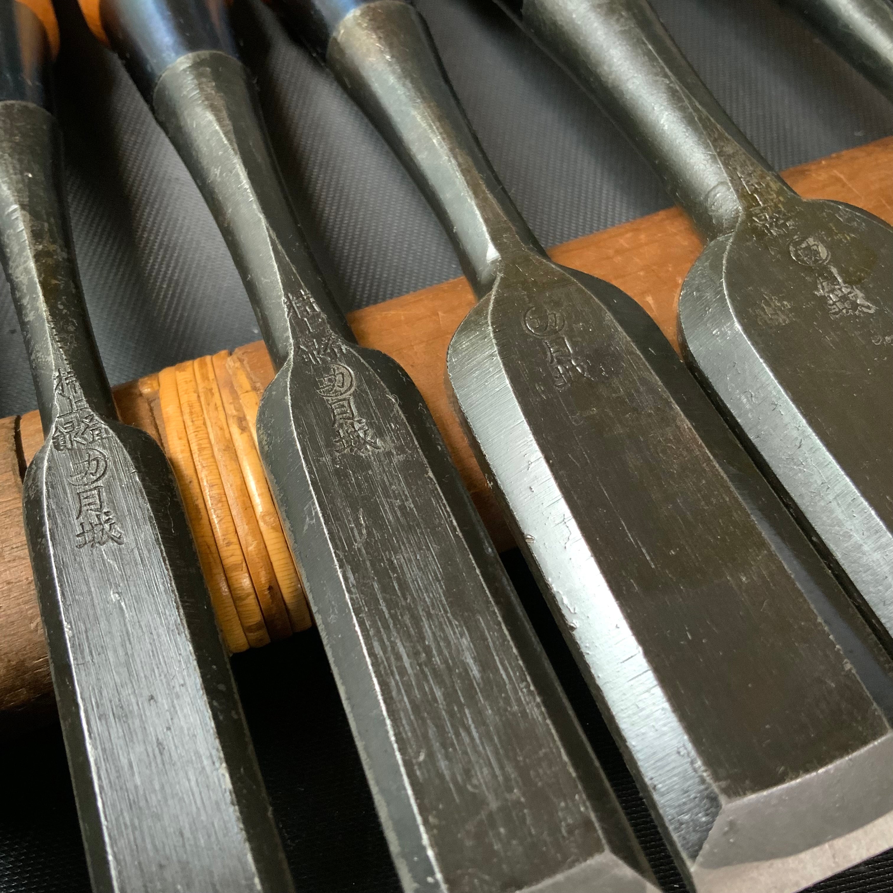 Tsukishiro Bench chisels set  10 Piece          月城 追入組鑿 白樫柄  Oirenomi