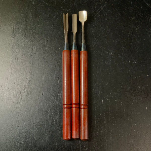 Old Stock woodcarving chisel with white steel  掘り出し物 木彫り細工鑿  六寸丈柄