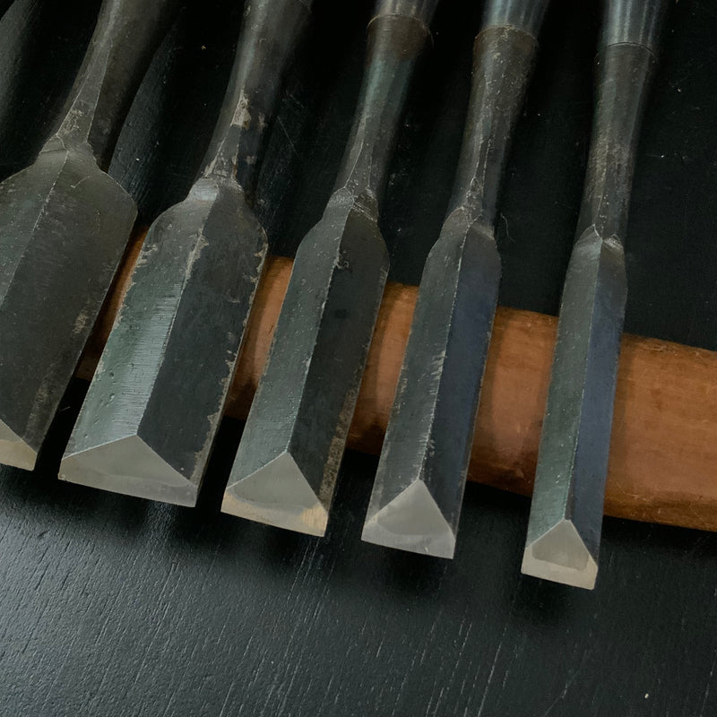 Iwazaki Dovetail Bench chisels set by Iwazaki Eisuke 6-piece 岩崎永祐作 岩崎 追入鎬 組鑿 6本組