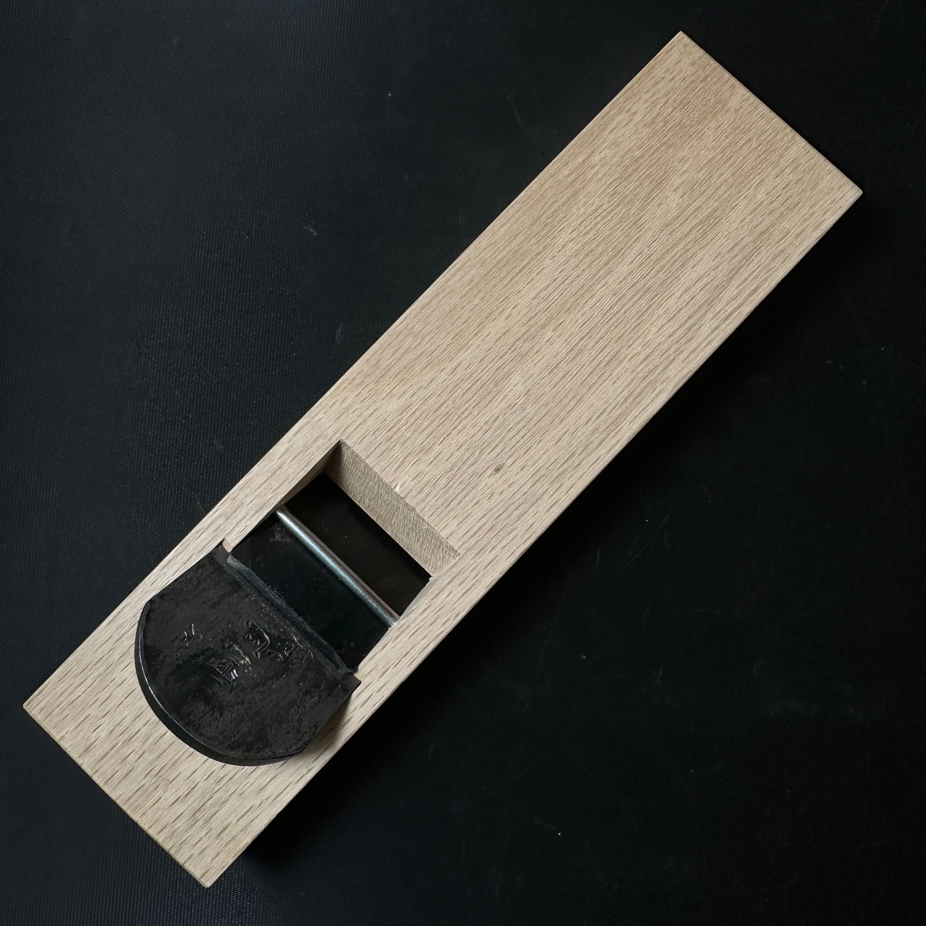 Old stock Unshin Ishido eleventh generation Smoothing Plane (Kanna)  掘出し物 雲心 十一代目 石堂秀雄作 仕上げ鉋 48mm