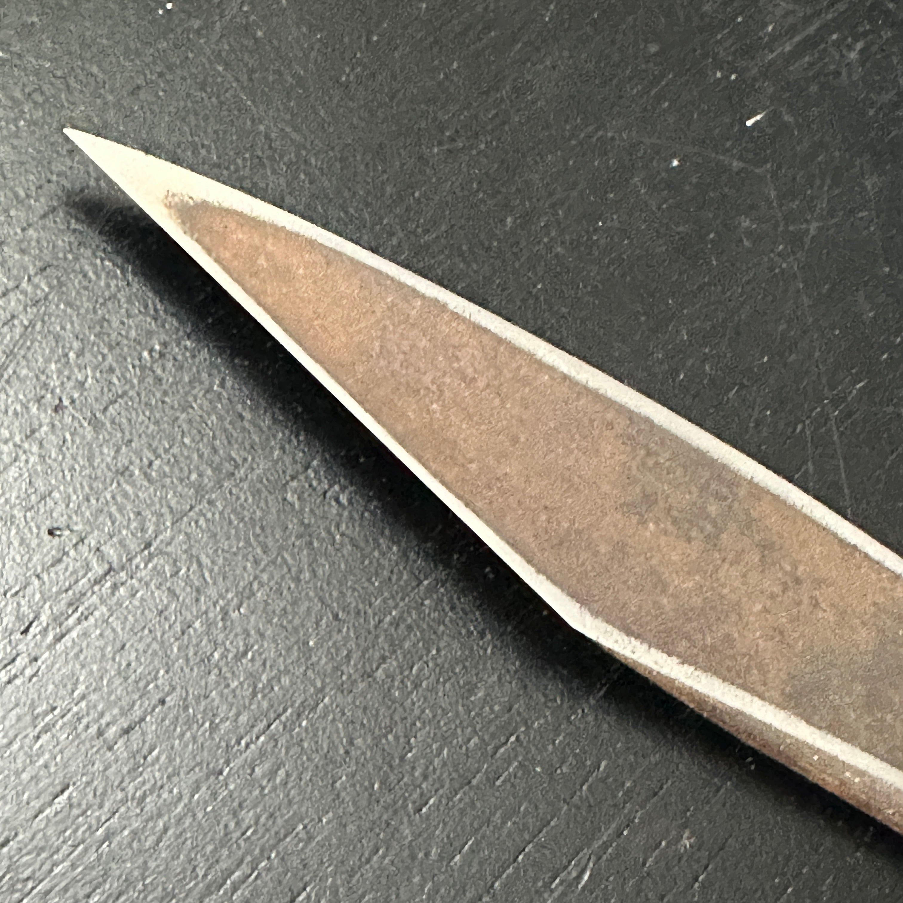 Kinpu gyokuro Hirotsugu Right hand Kiridashi by Sozen Carving  金風玉露 廣貢 素全作  切出し小刀 右 21mm