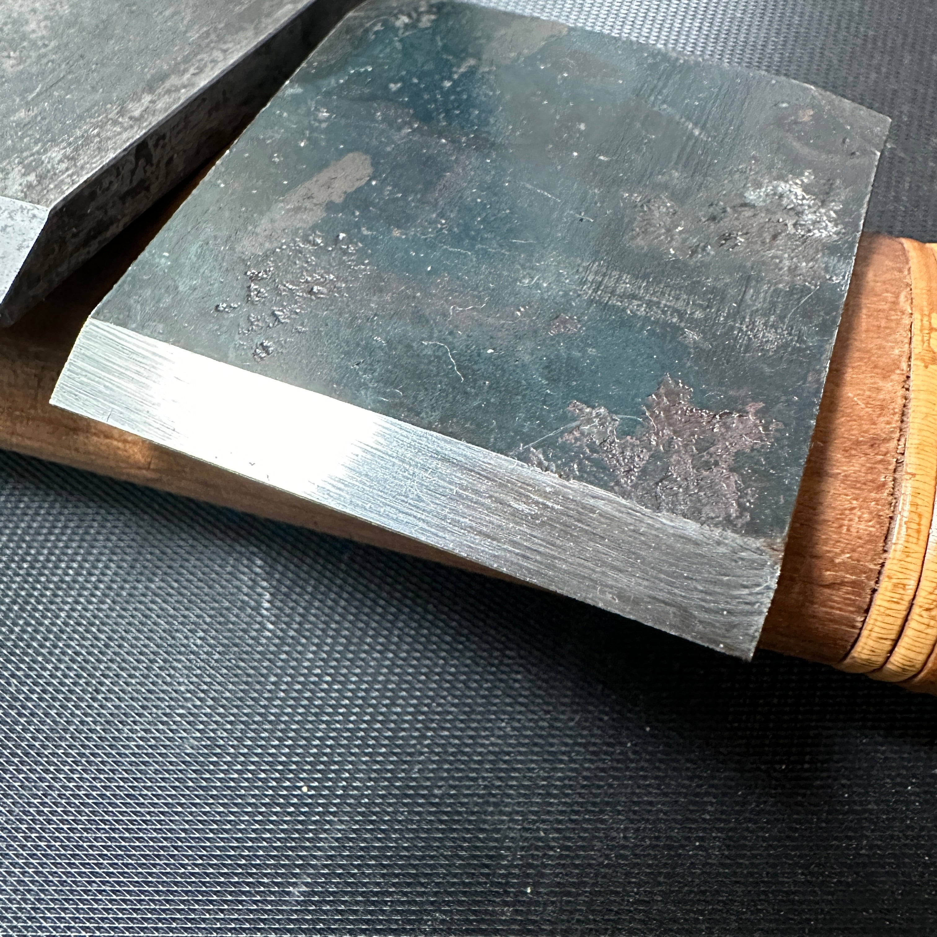 Old stock Unshin Ishido eleventh generation Smoothing Plane (Kanna)  掘出し物 雲心 十一代目 石堂秀雄作 仕上げ鉋 48mm