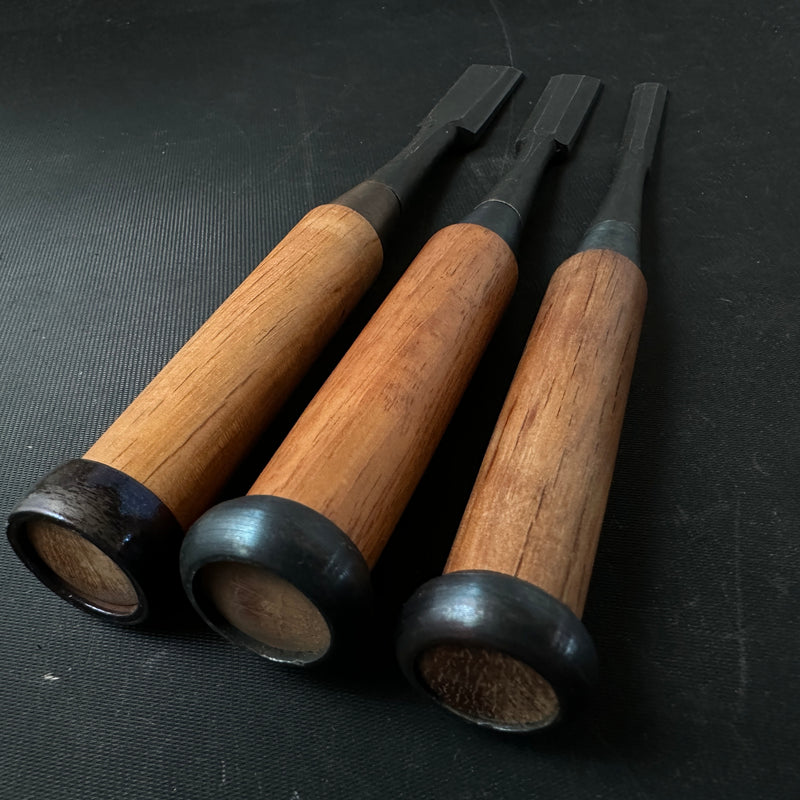 Old stock Hidari-Munekatsu Bench chisels  by Suzuki Shousuke  掘出し物 左宗勝 鈴木章助作 追入鑿  Orenomi