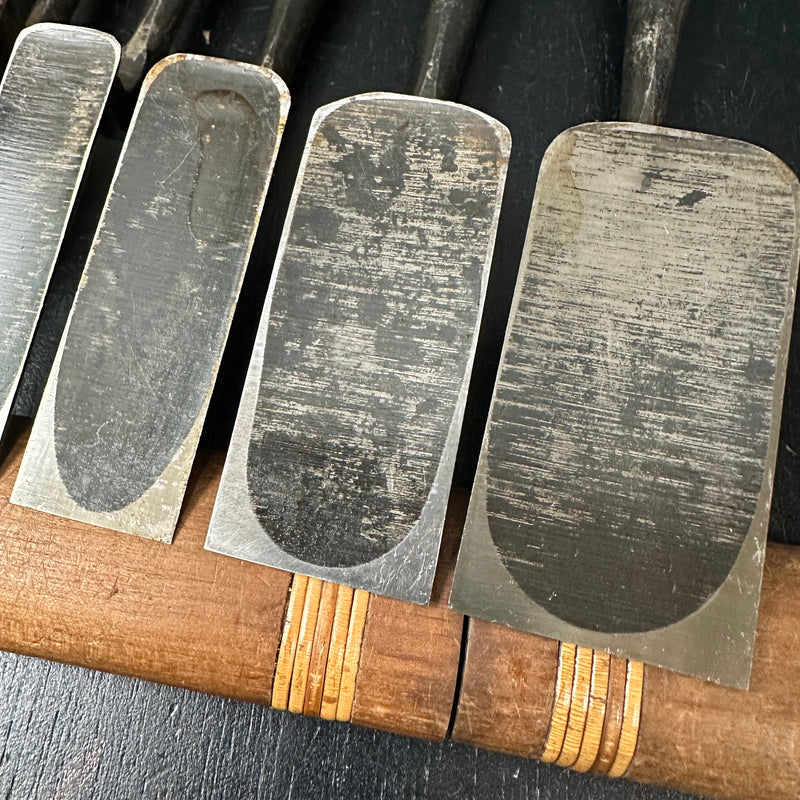 Iwazaki Dovetail Trowel chisels (Kotenomi) by Iwazaki Eisuke 岩崎永祐作 岩崎 鎬 鏝鑿 kotenomi