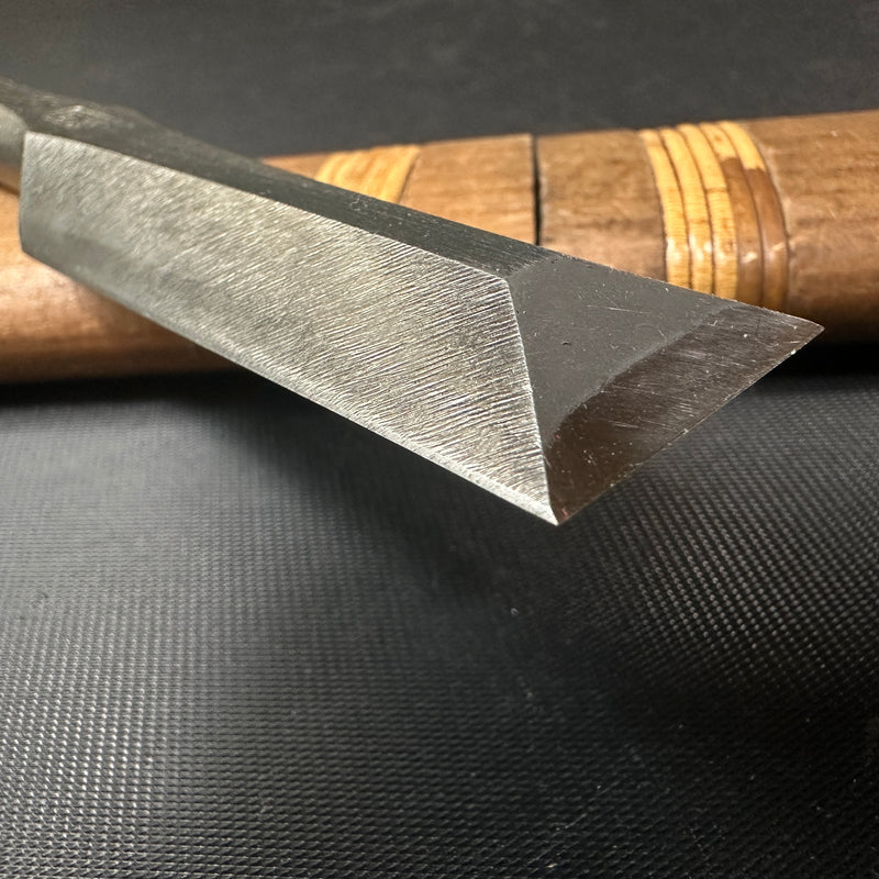 Tasai Dovetail Timber chisels (Itokoba) with blue steel    /   田斎作 鎬叩鑿 糸コバ 24mm