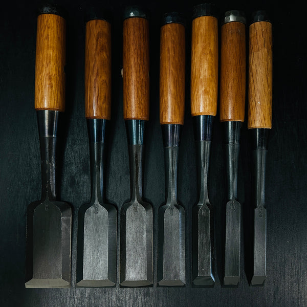 Old stock Kiyohisa timber chisels set by Watanabe Kiyoe 掘出し物 渡辺清栄作 清久 叩き組鑿 7本組