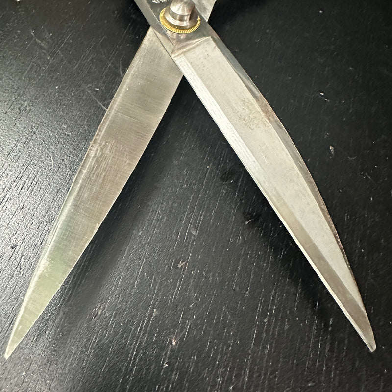 Old stock Chotaro Tailor's Shears Tobasami   掘出し物 長太郎 東鋏 布切り鋏 260mm