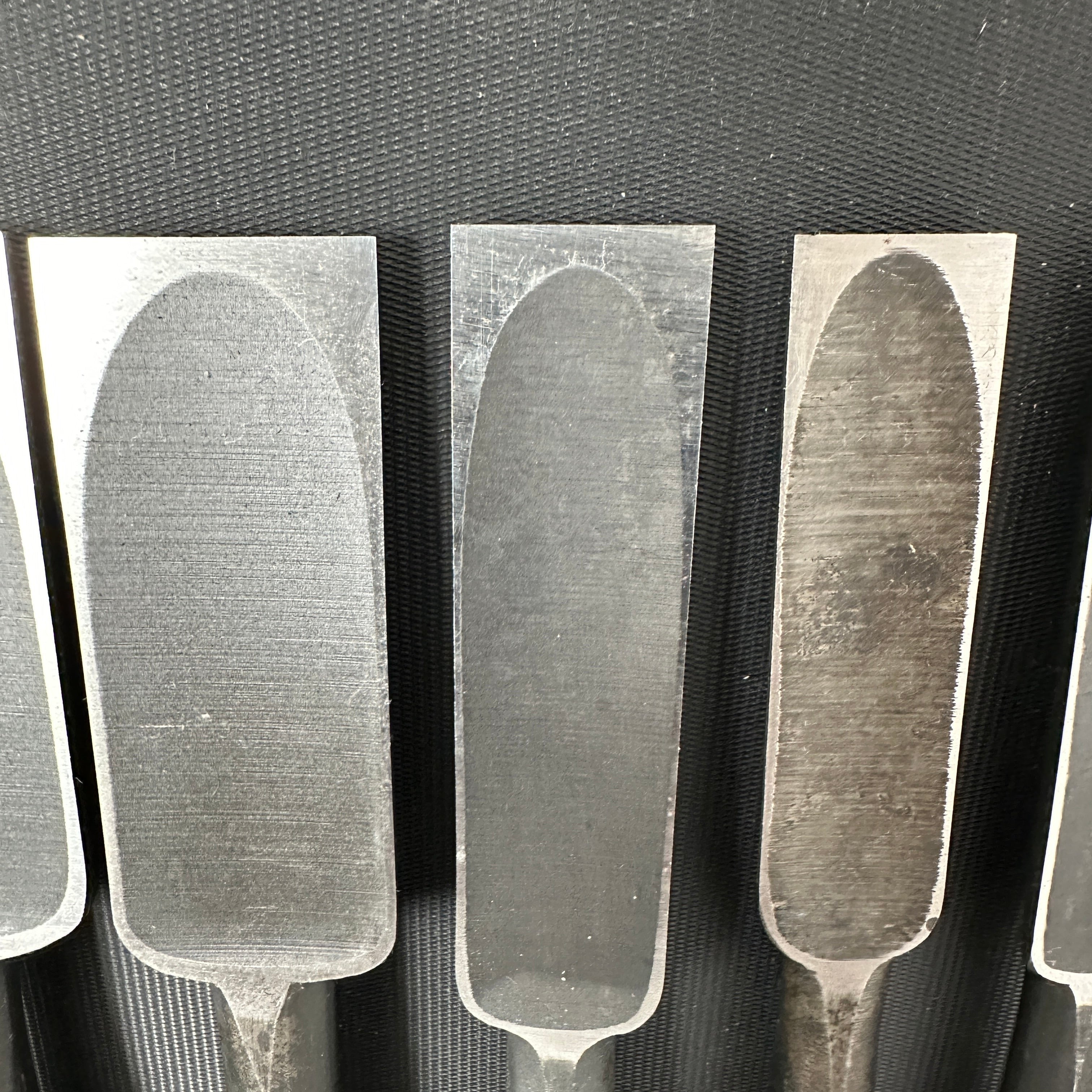 Kazuhiro Old stock  Bench chisels set by Endou Kazuo 遠藤一雄作 かず弘  追入10本組鑿 Oiirenomi