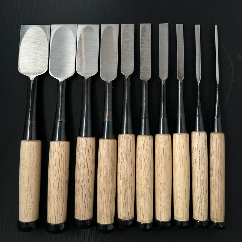 Kikuhiromaru Shorter Timber Chisels set (Chu-Tatakinomi) with wooden box  菊弘丸 中叩組鑿 桐箱付 白樫柄