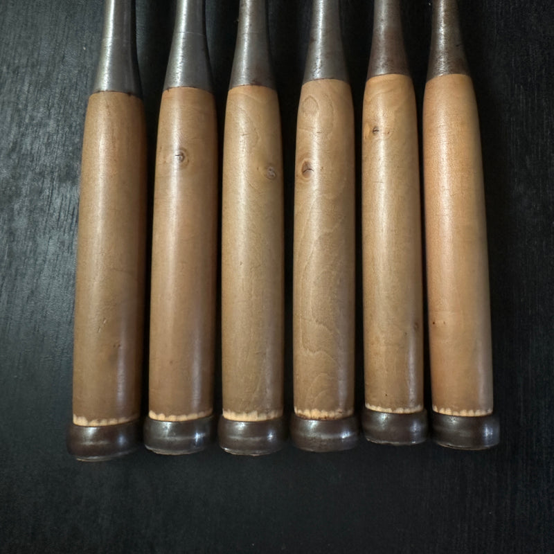 Lightly used Hidari Ichihiro Second Generation  Maru shorter Timber chisels set by Yamazaki Shouzou 山崎正三作 左市弘  丸半叩き組鑿 使用品 Used Tatakinomi