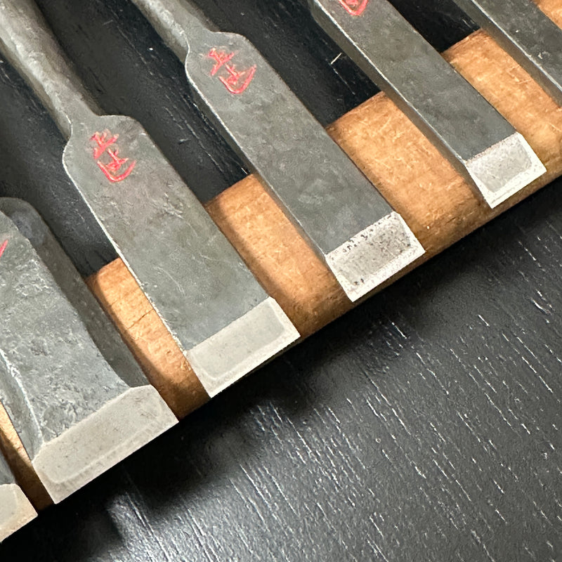 Old Stock Masayoshi Bench chisels set with wooden box 正よし 追入組鑿 桐箱付 Oirenomi