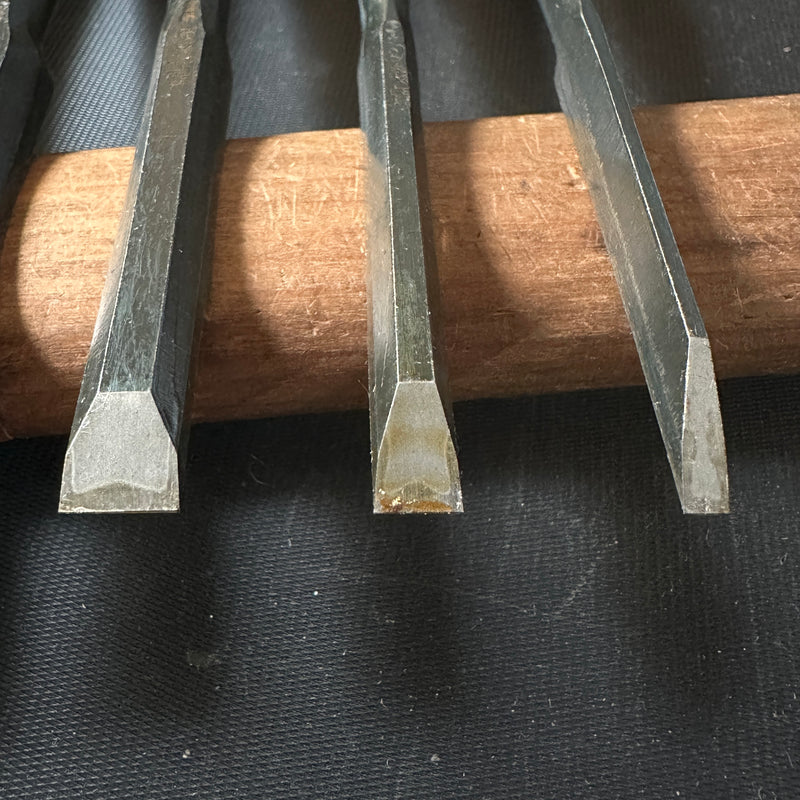 Old stock Yoshihiro Bench chisels set  掘出し物 義廣 追入組鑿 Oirenomi