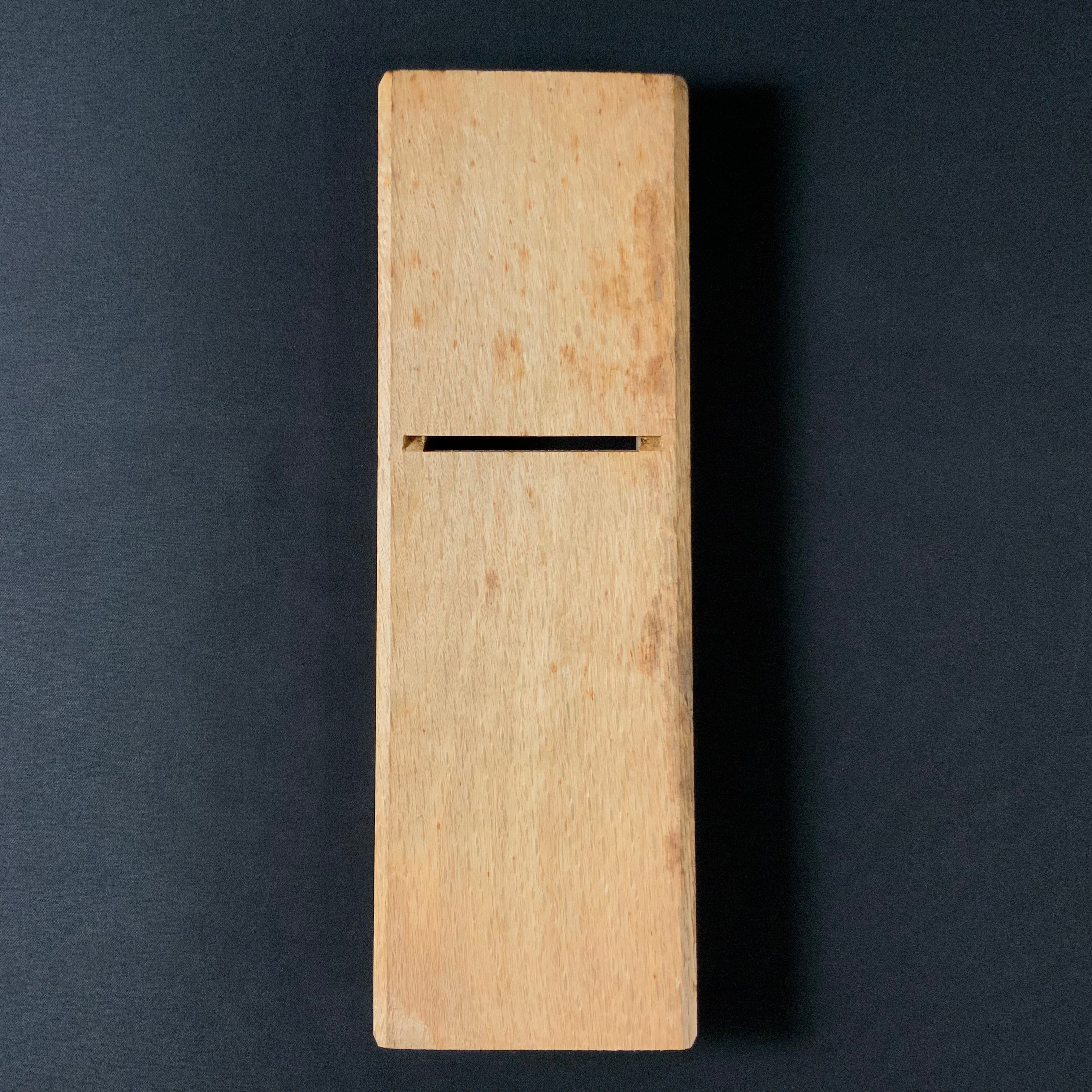 Ichihiro Old stock Smoothing Plane by Kaneyama Jintomi  掘出し物 金山盡富作 市弘 仕上鉋 70mm