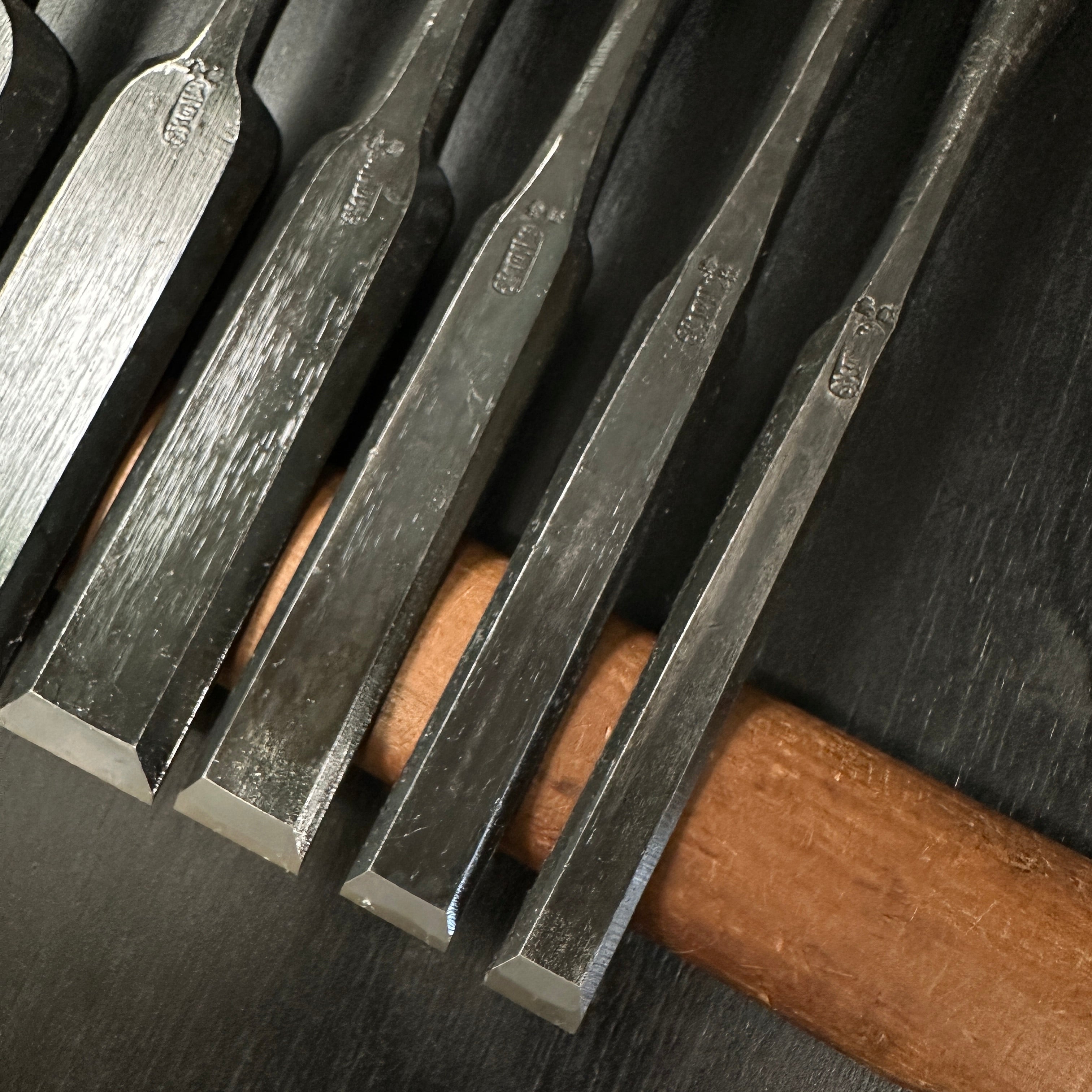 Ioroi Paring chisels with white steel by Ioroi Hideo 五百蔵秀夫作