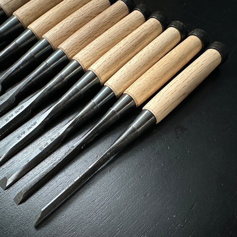 Takashiba Bench chisels set (Oirenomi) with wooden box 高芝 追入組鑿 青紙鋼 桐箱付