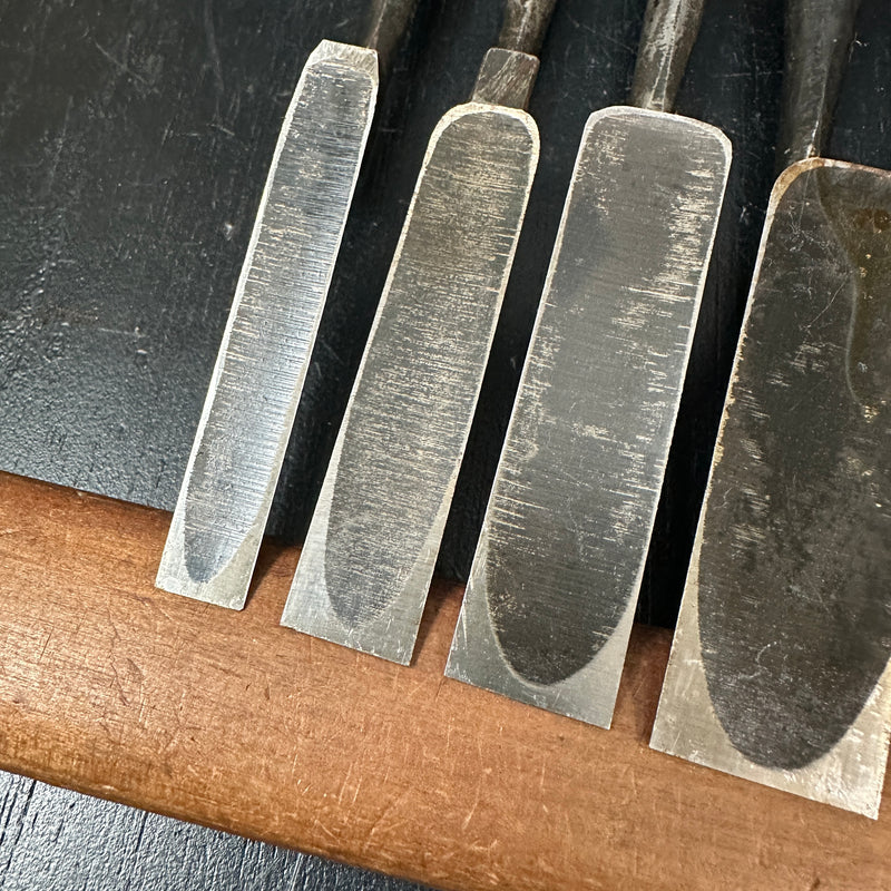 Iwazaki Dovetail Trowel chisels (Kotenomi) by Iwazaki Eisuke 岩崎永祐作 岩崎 鎬 鏝鑿 kotenomi