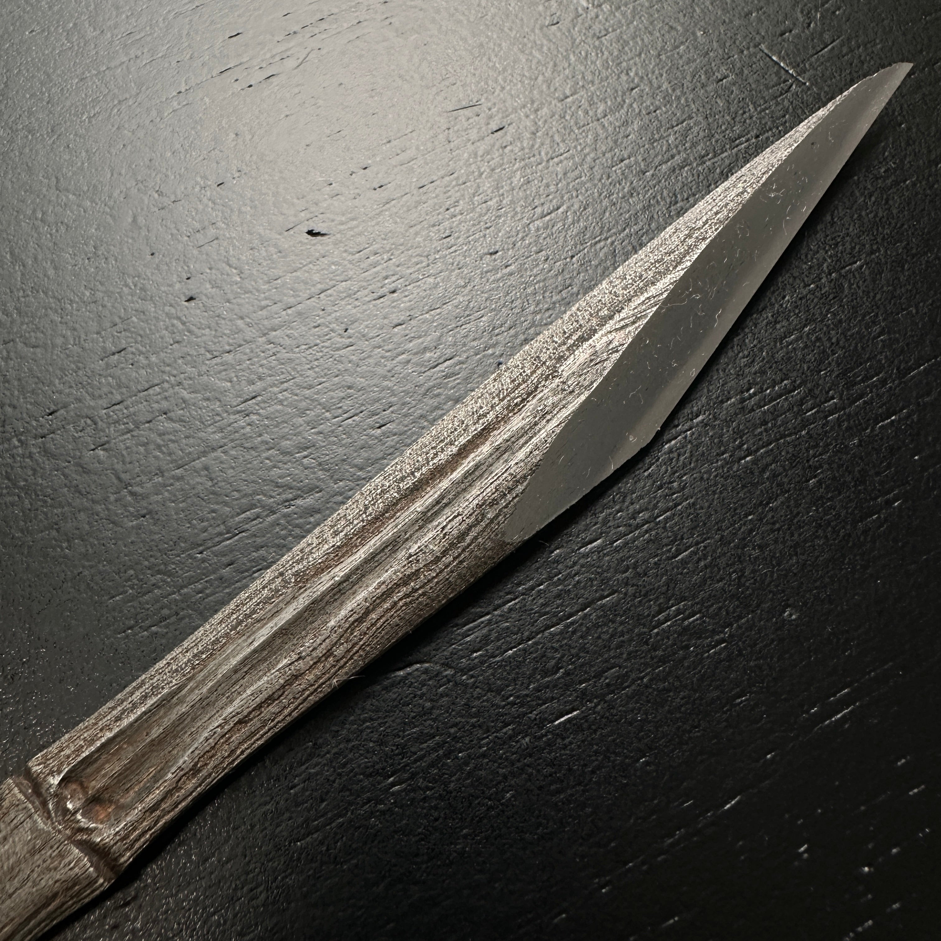 Futou fukutsu Right hand Kiridashi by Sozen Carving     不撓不屈 素全作 切出し小刀 右 15mm