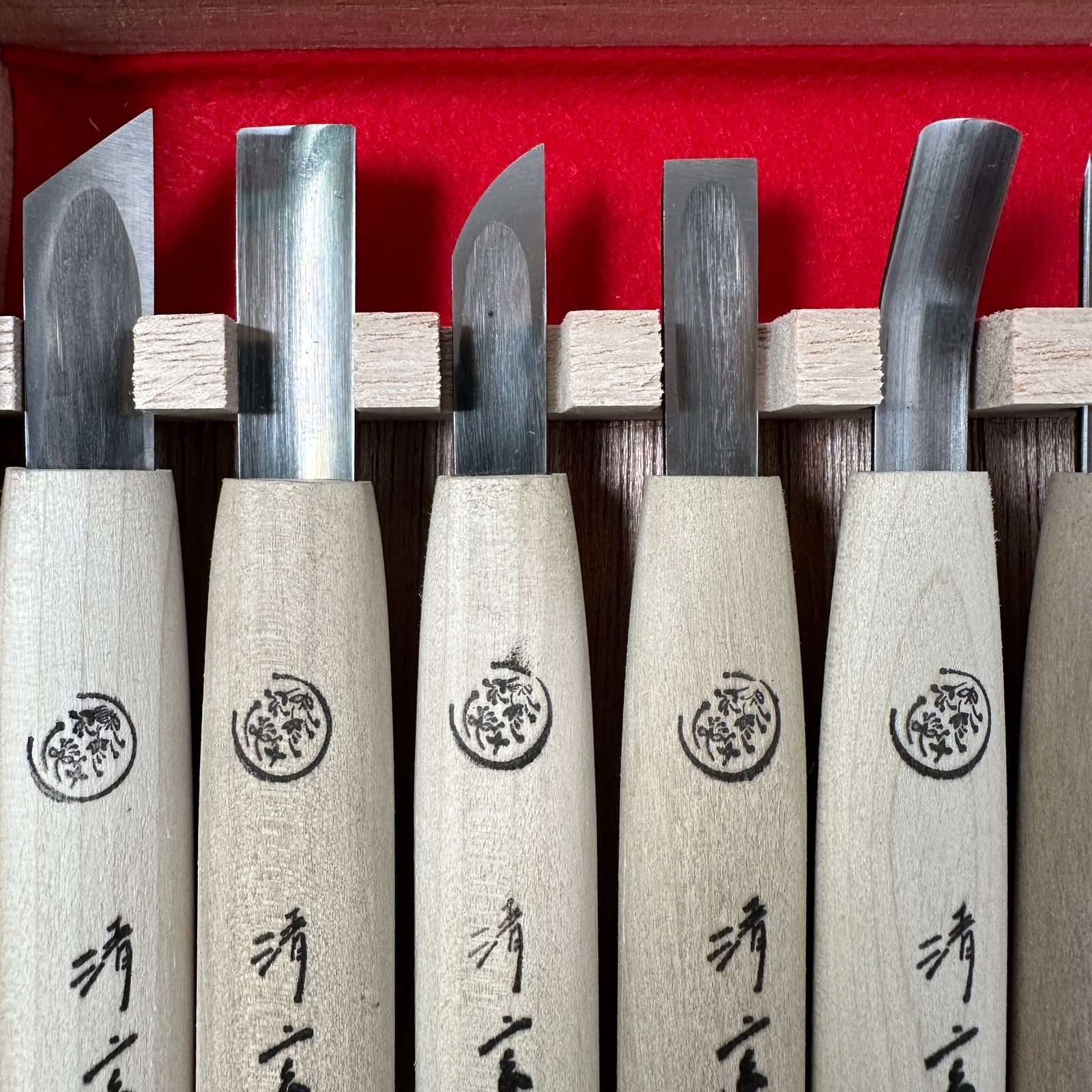 Yari Carving chisels set with Blue steel by Chousei 槍 彫刻刀10本組 青紙スーパー鋼 –  YAMASUKE KurashigeTools