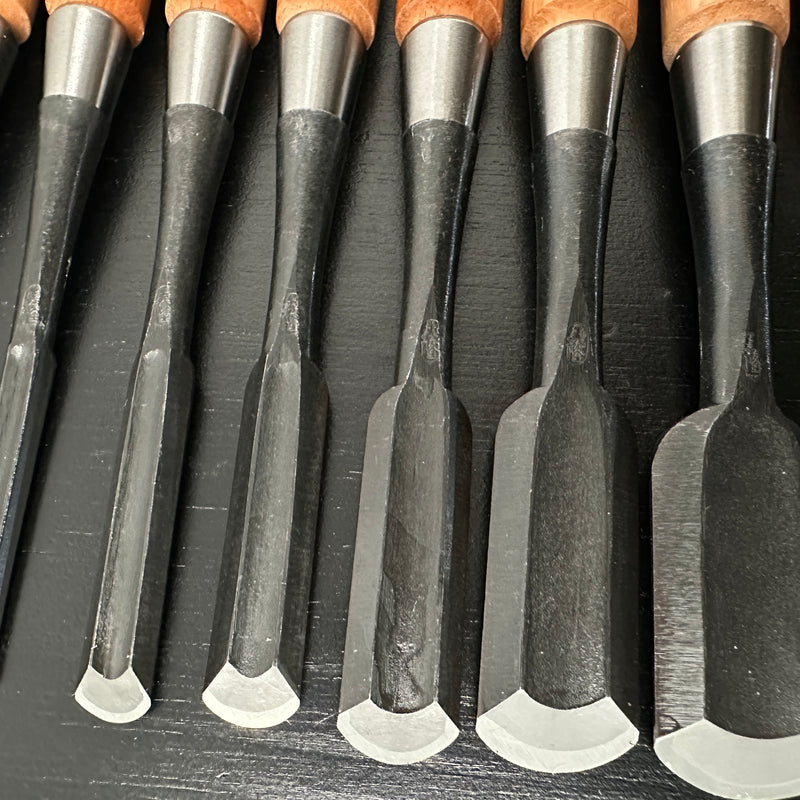 Yoshitaka Sotomaru chisels set  with white steel   義隆 外丸組鑿 10本組 白紙鋼