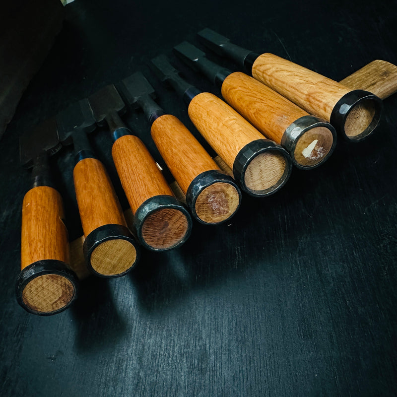 Old stock Kiyohisa timber chisels set by Watanabe Kiyoe 掘出し物 渡辺清栄作 清久 叩き組鑿 7本組