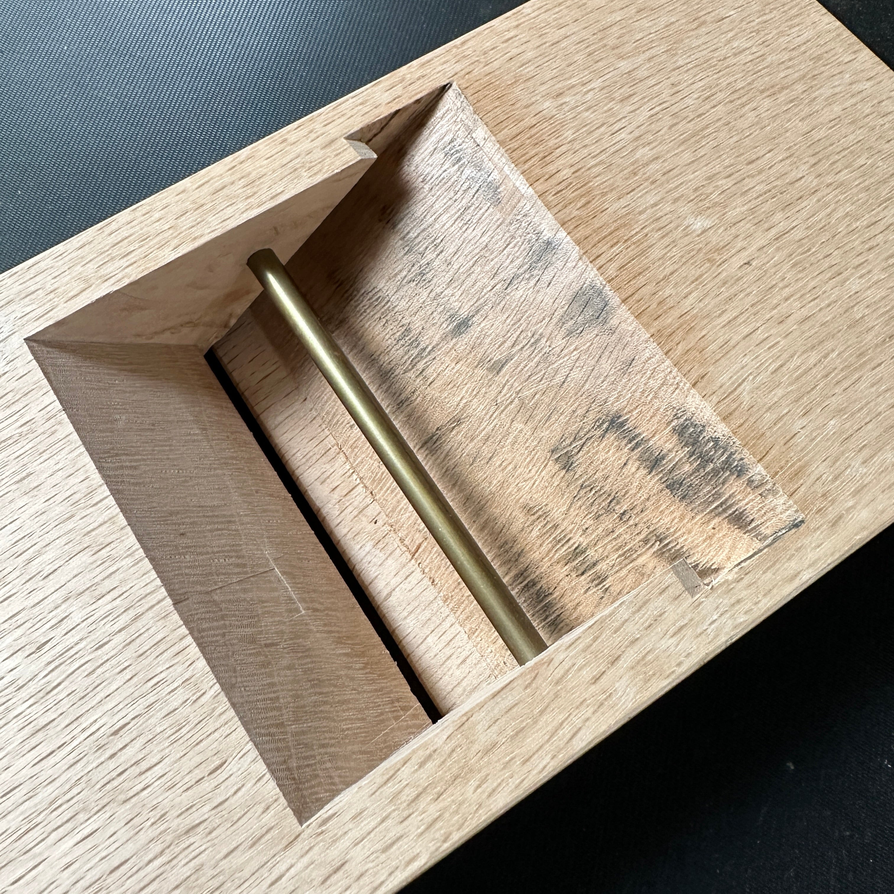 Old stock Ryushinsai Smoothing Plane (Kanna) by Tsutsumitomoichi 掘出し物 堤朋一作 龍進斎 仕上げ鉋 85mm