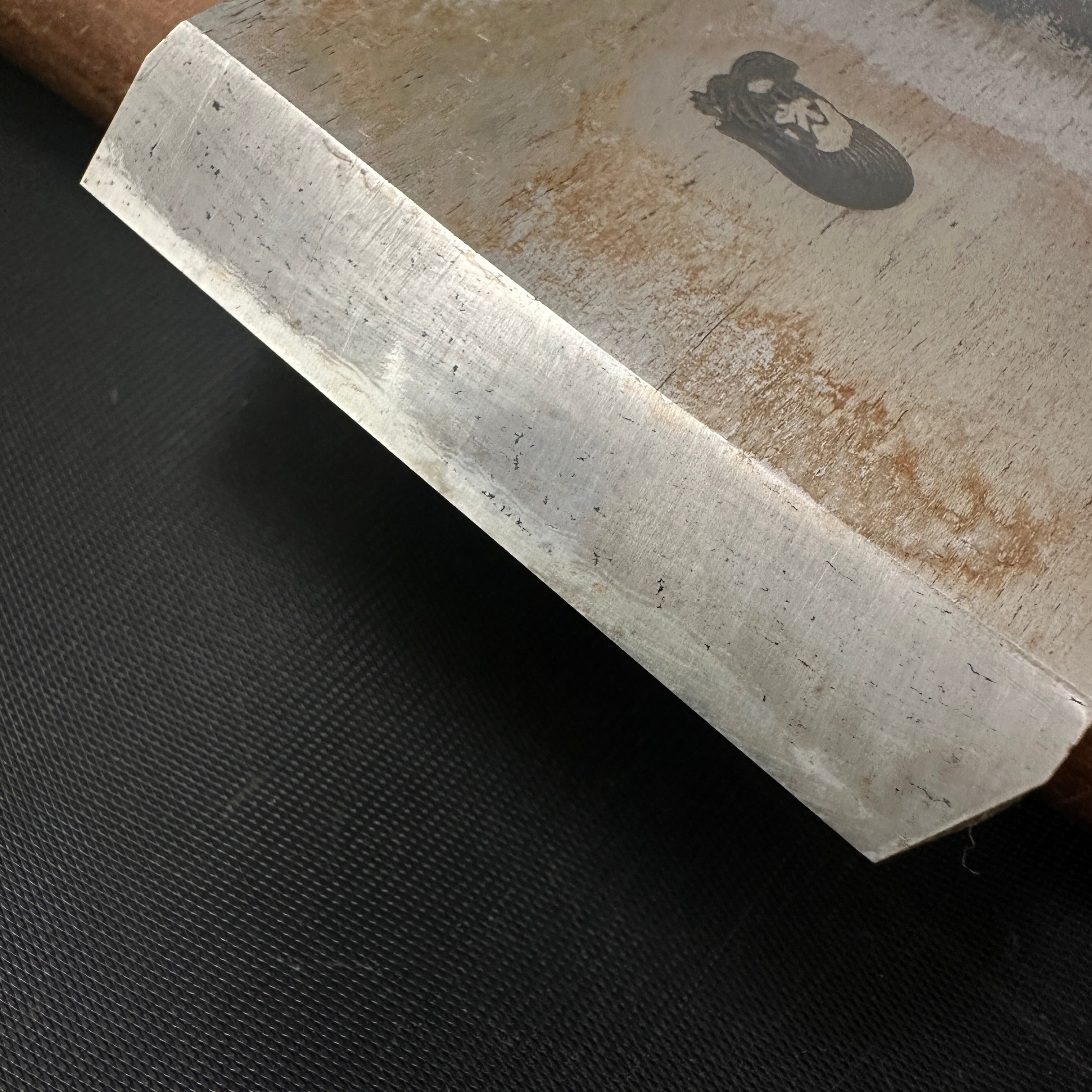 Old stock Toryo Smoothing Plane (Kanna) by Inoi Kiyoji 掘出し物 猪井清次氏 棟梁 仕上げ鉋 70mm