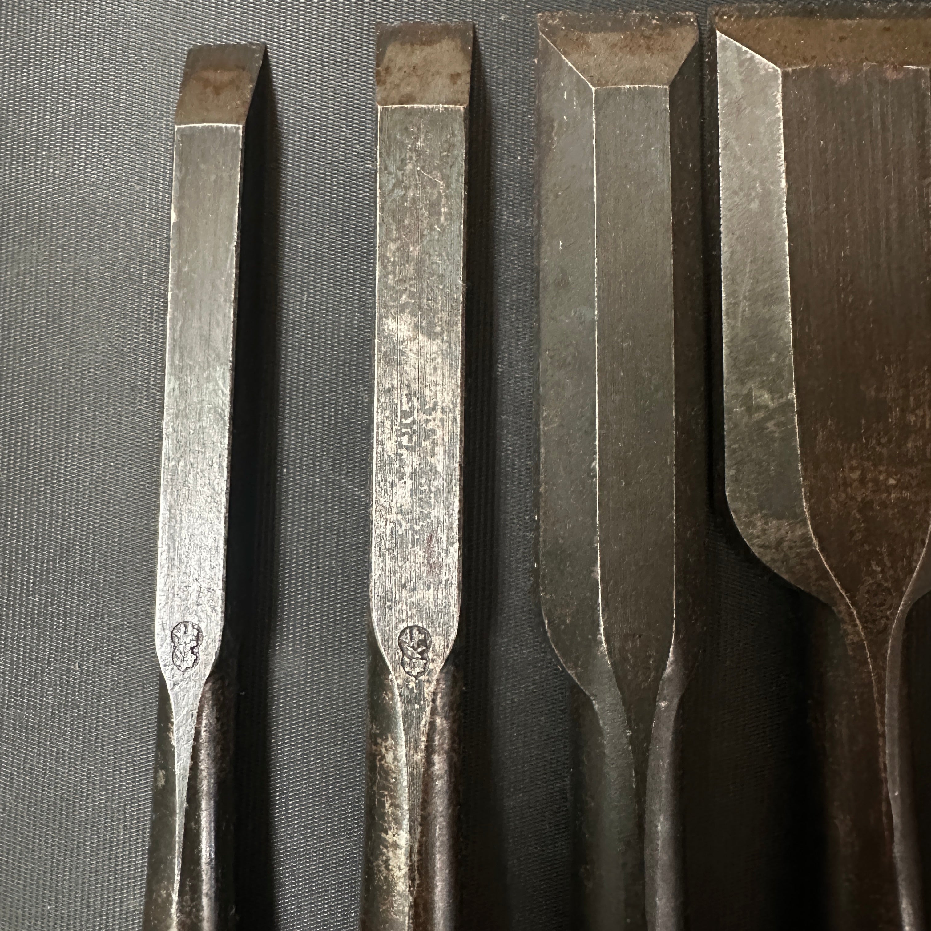 Old stock Hidari Hisasaku 2rd  Timber chisels by Ikegami Takanobu 池上喬庸作 二代目左久作 叩き鑿  Tatakinomi