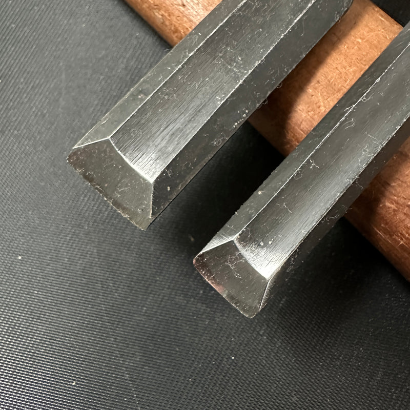 Old stock Yoshihiro Hira Sotomaru chisels with white steel 掘出し物  吉弘 平外丸鑿 白紙鋼 12,18mm