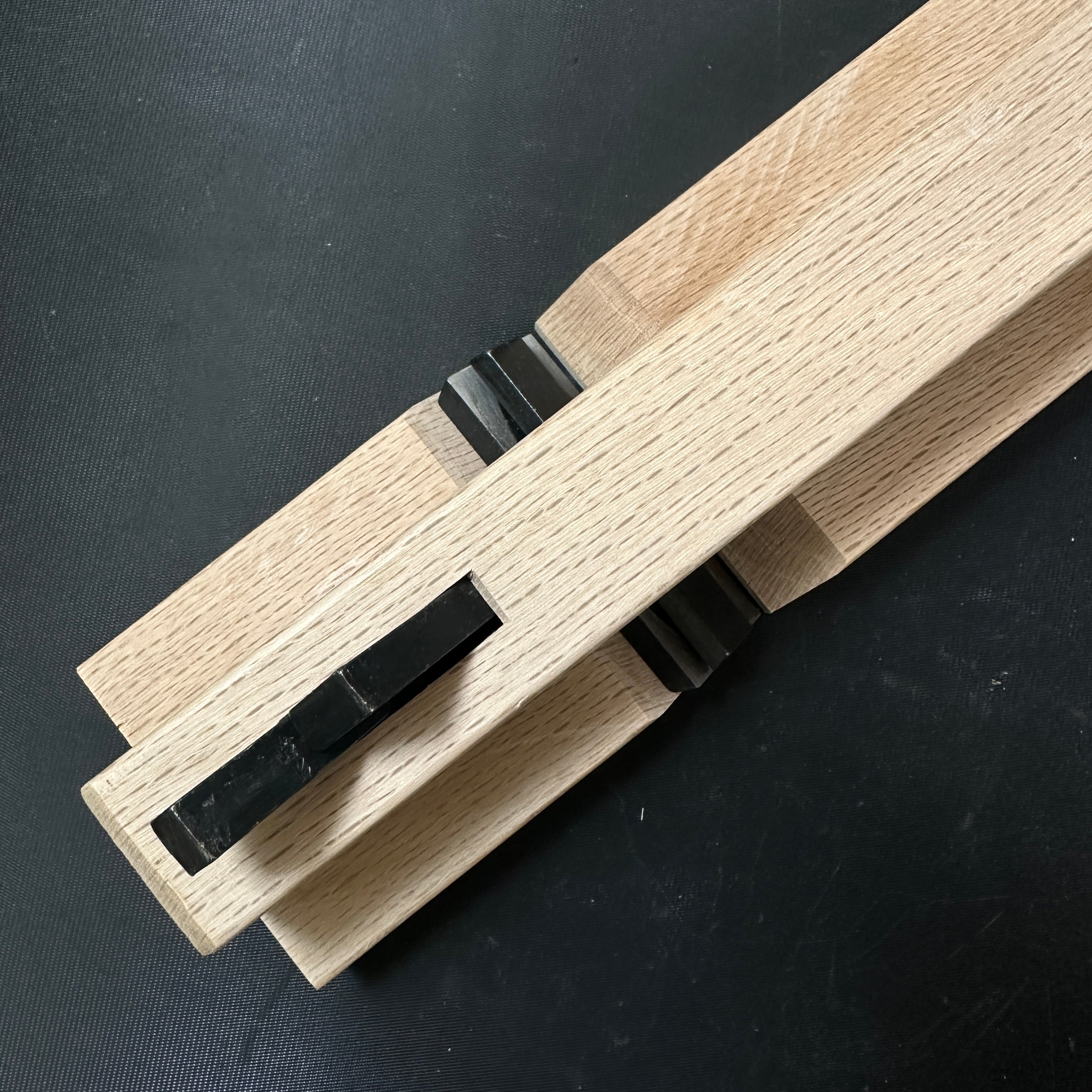 Kouetsu Gotoku Plane with blue steel      /       侊悦 五徳鉋 青紙鋼 70mm