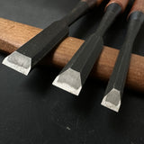 Old stock Hidari-Munekatsu Bench chisels  by Suzuki Shousuke  掘出し物 左宗勝 鈴木章助作 追入鑿  Orenomi